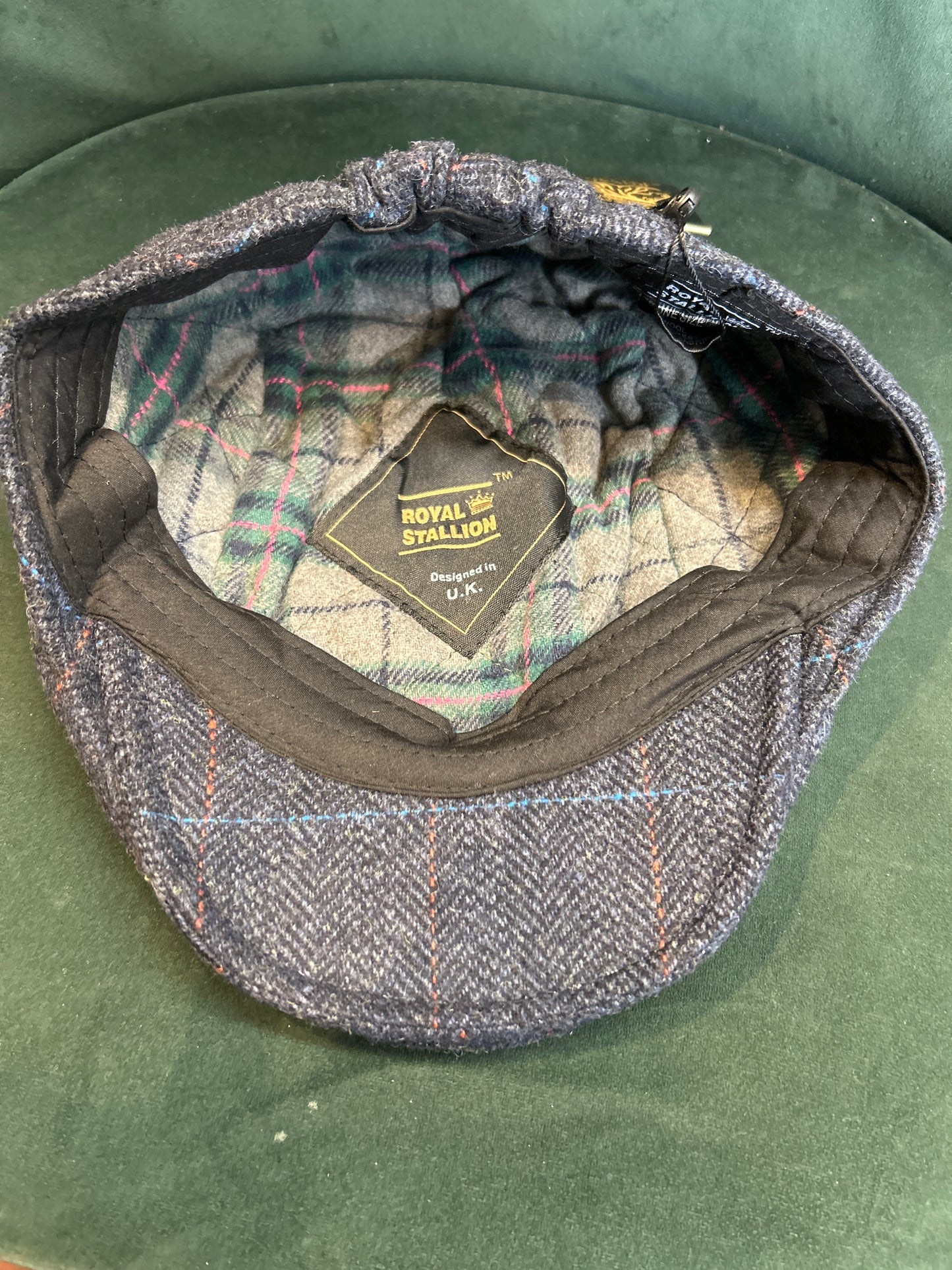 Coppola nuova inglese in lana liscia blu con righe colorate - Wool Navy Herringbone flat cap