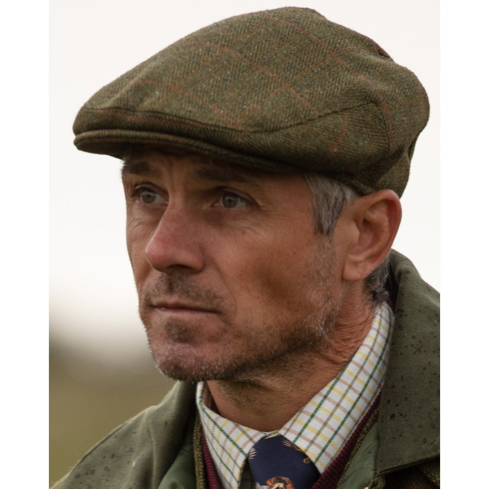 Coppola in Tweed lana verde scuro impermeabile - New Cambridge Wool Dark Sage Tweed Cap Flat
