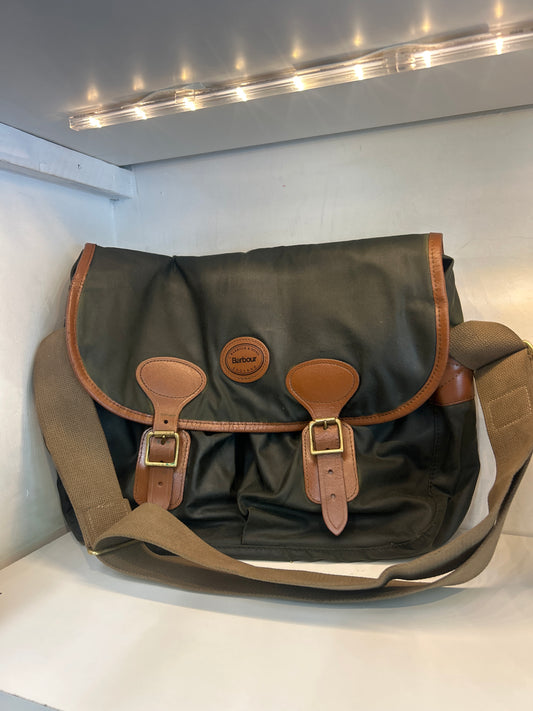 Borsa Barbour vintage a tracolla verde con inserti in pelle