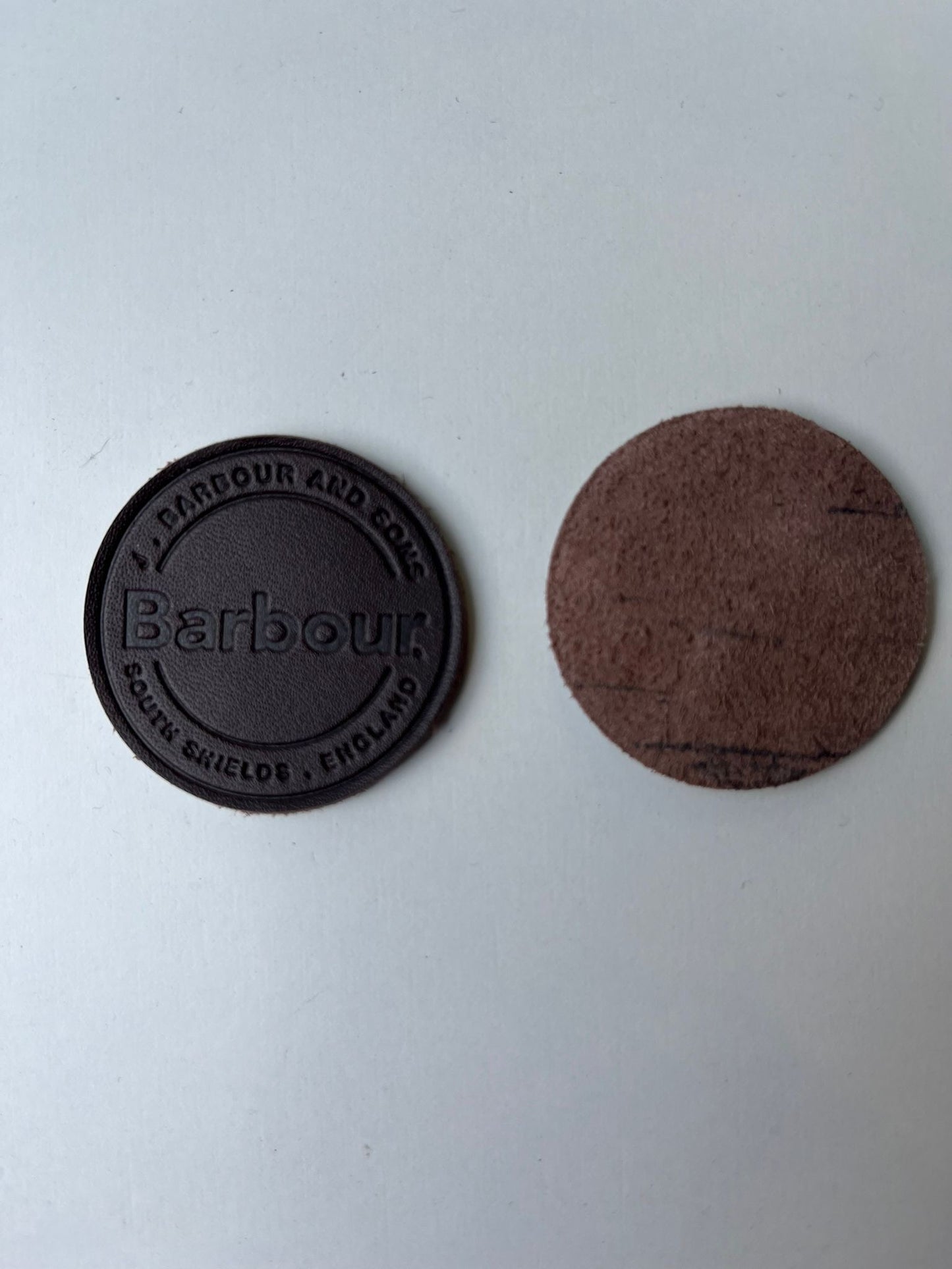 Patch Barbour in pelle - Barbour leather brown patch