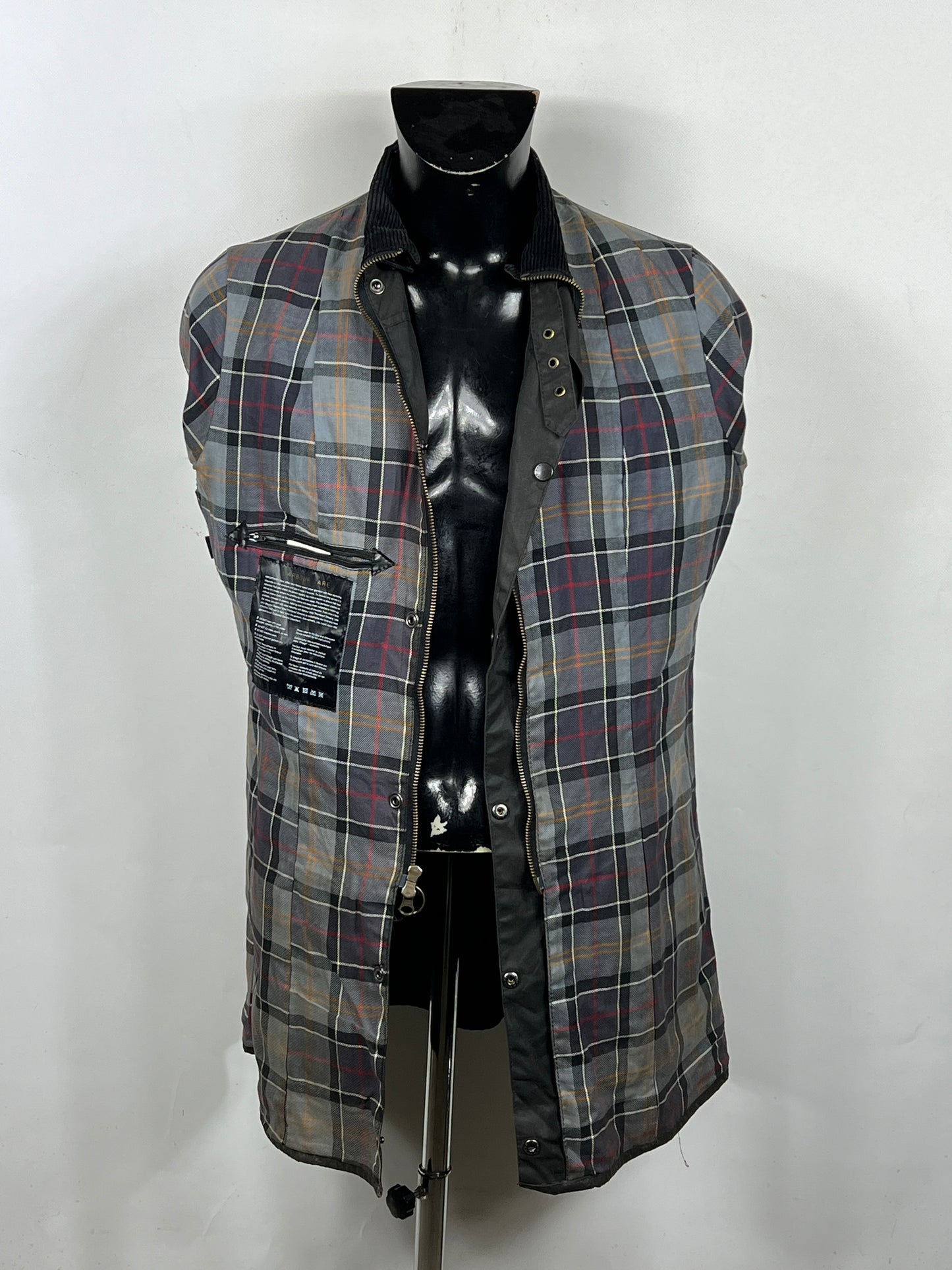 Giacca Barbour con cintura nera utility mac UK14 -Black wax jacket size UK14 with belt M
