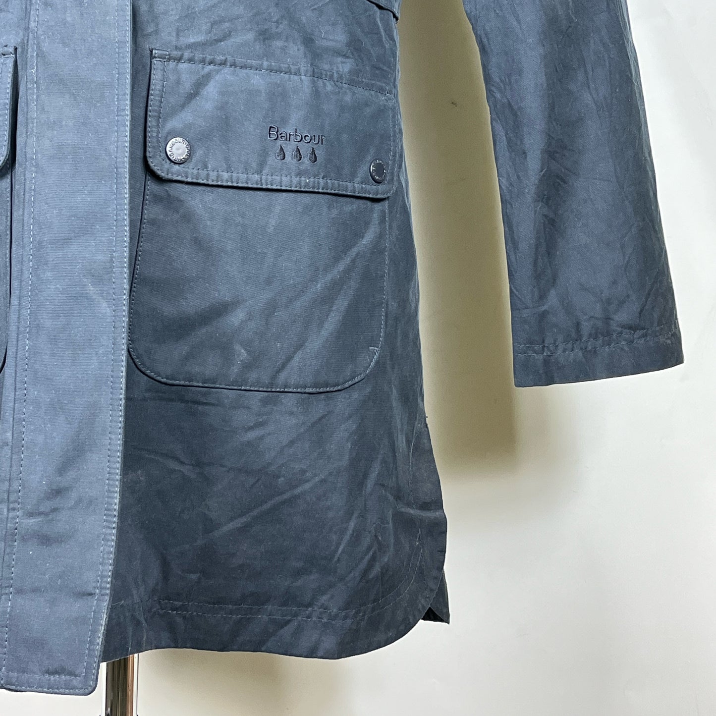 Giacca Barbour da donna blu con cappuccio Uk8 Xsmall- Navy waterproof jacket UK8