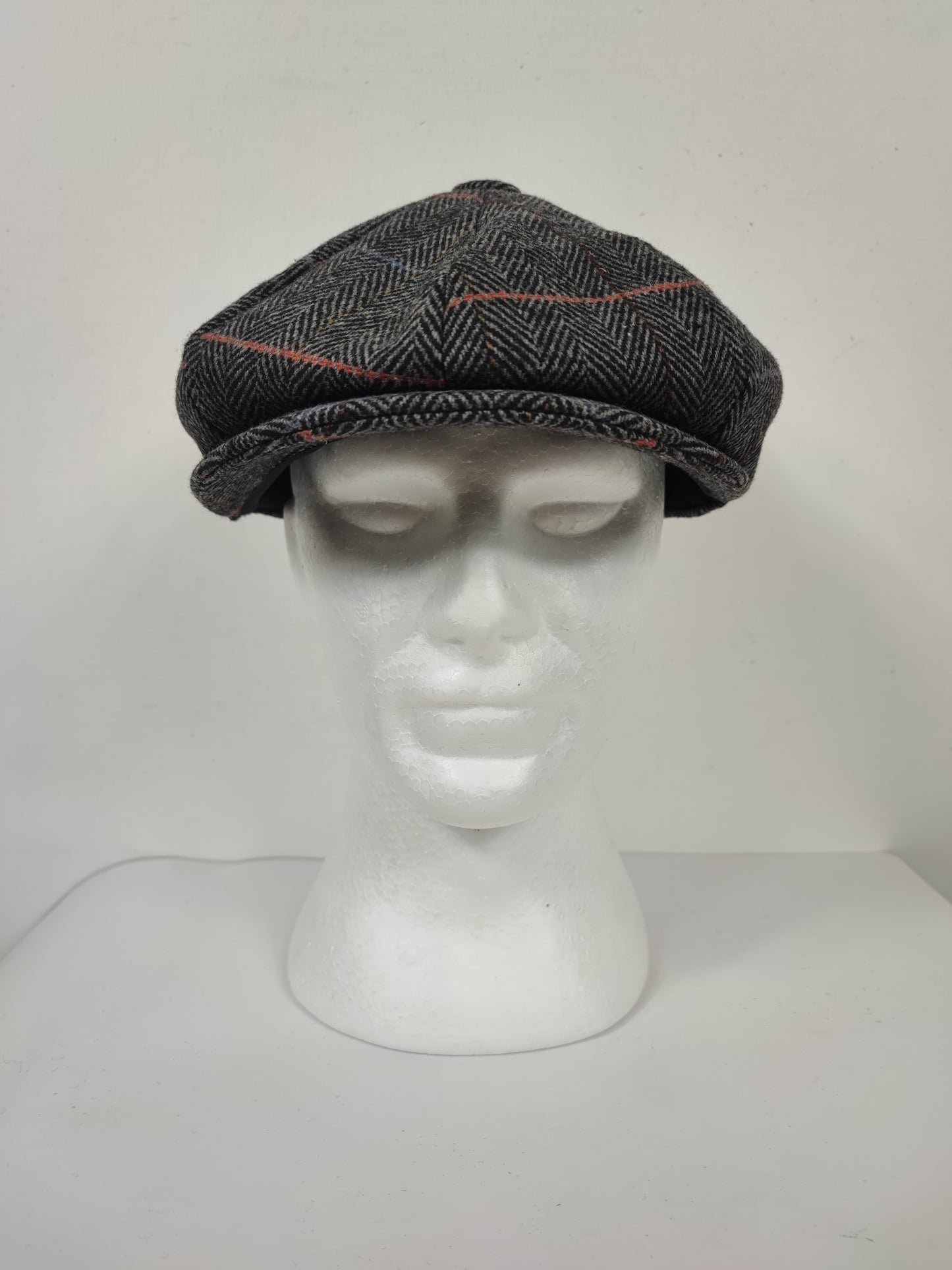 Coppola nuova inglese in lana in tweed grigia a otto spicchi stile Peaky Blinders