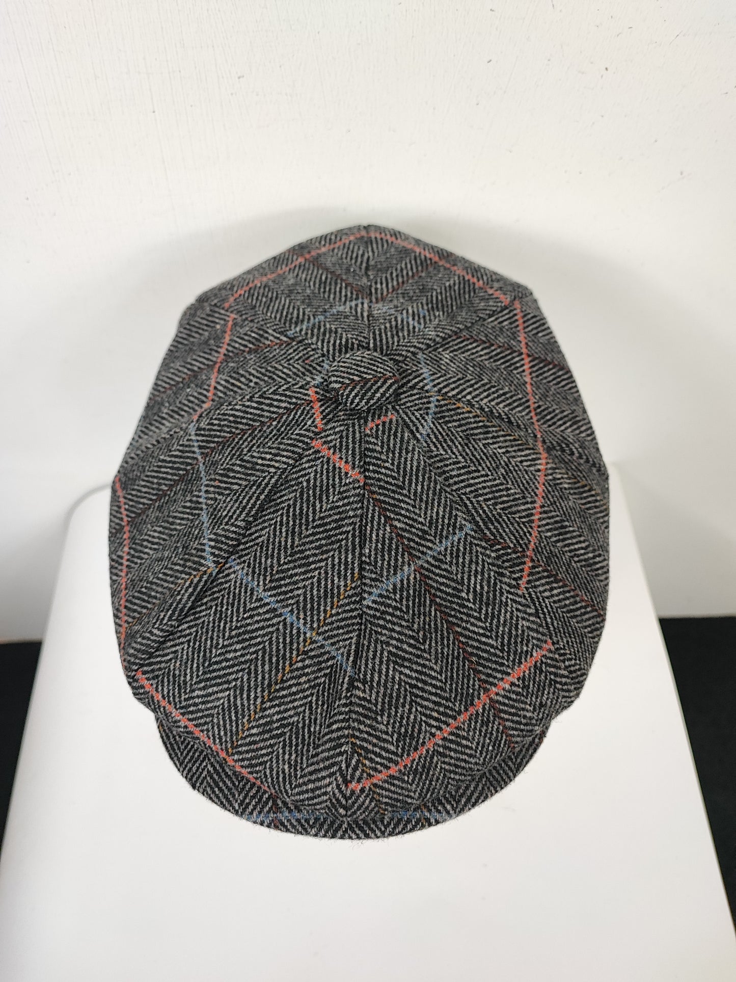 Coppola nuova inglese in lana in tweed grigia a otto spicchi stile Peaky Blinders