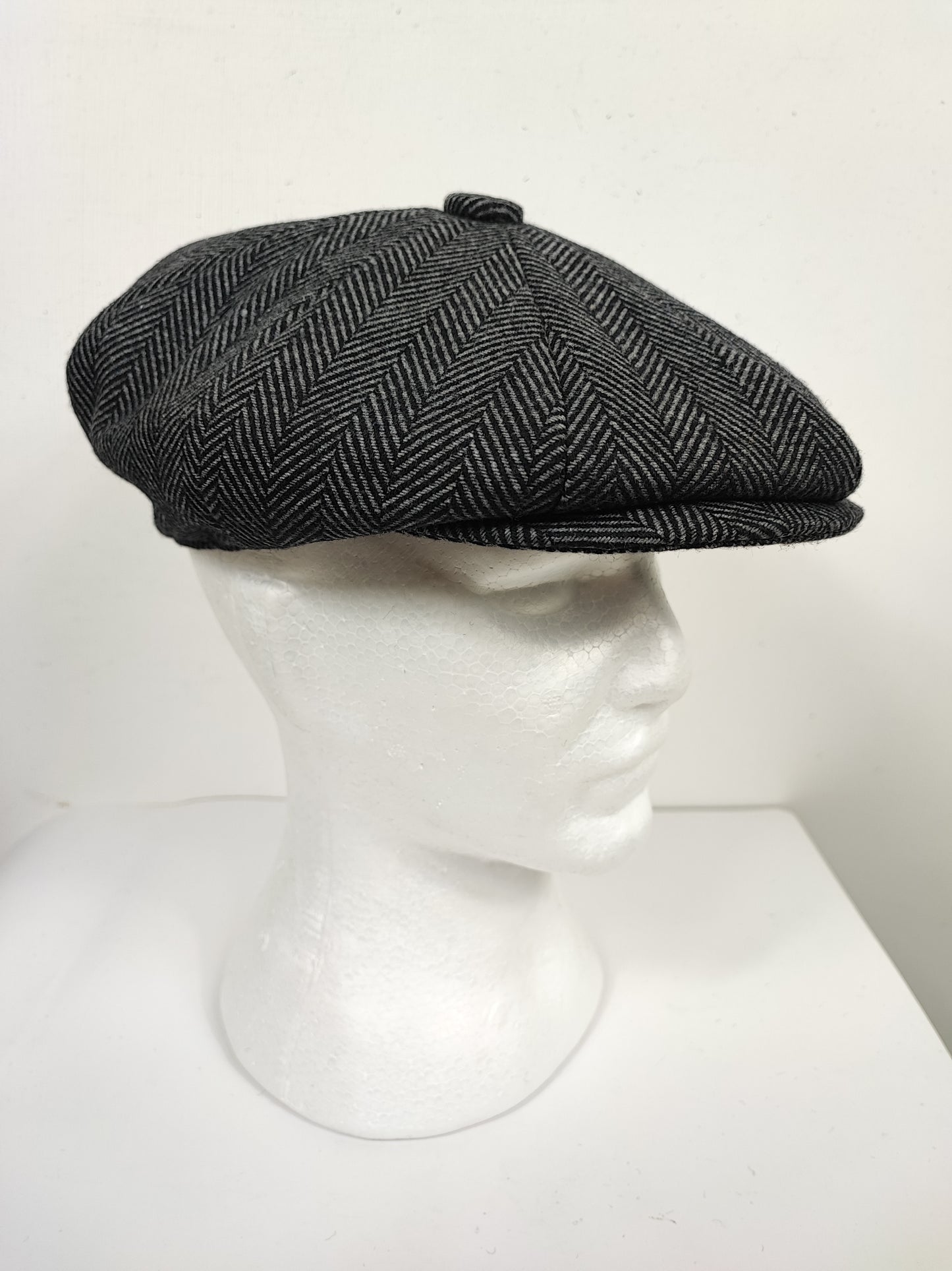 Coppola nuova inglese in lana a spina di pesce grigia a otto spicchi stile Peaky Blinders