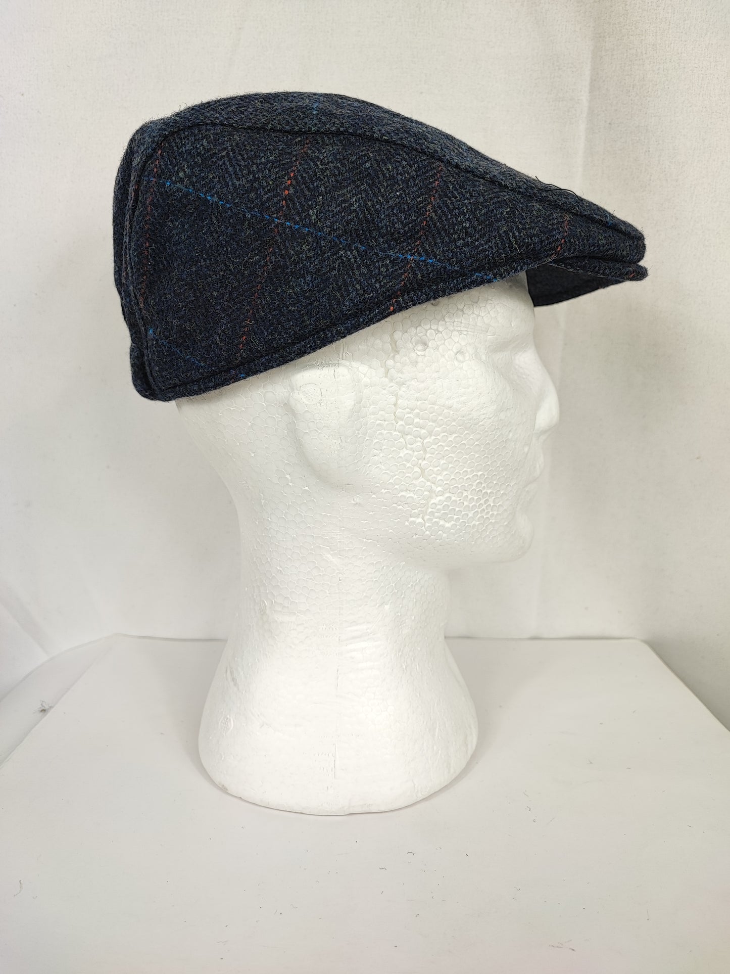 Coppola nuova inglese in lana liscia blu con righe colorate - Wool Navy Herringbone flat cap
