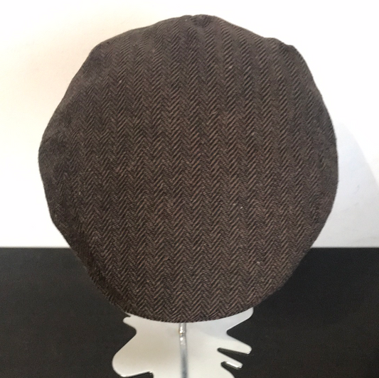 Coppola nuova inglese in lana disponibile in due misure trama spigata colore marrone - New English Brown flat cap - Shop In London