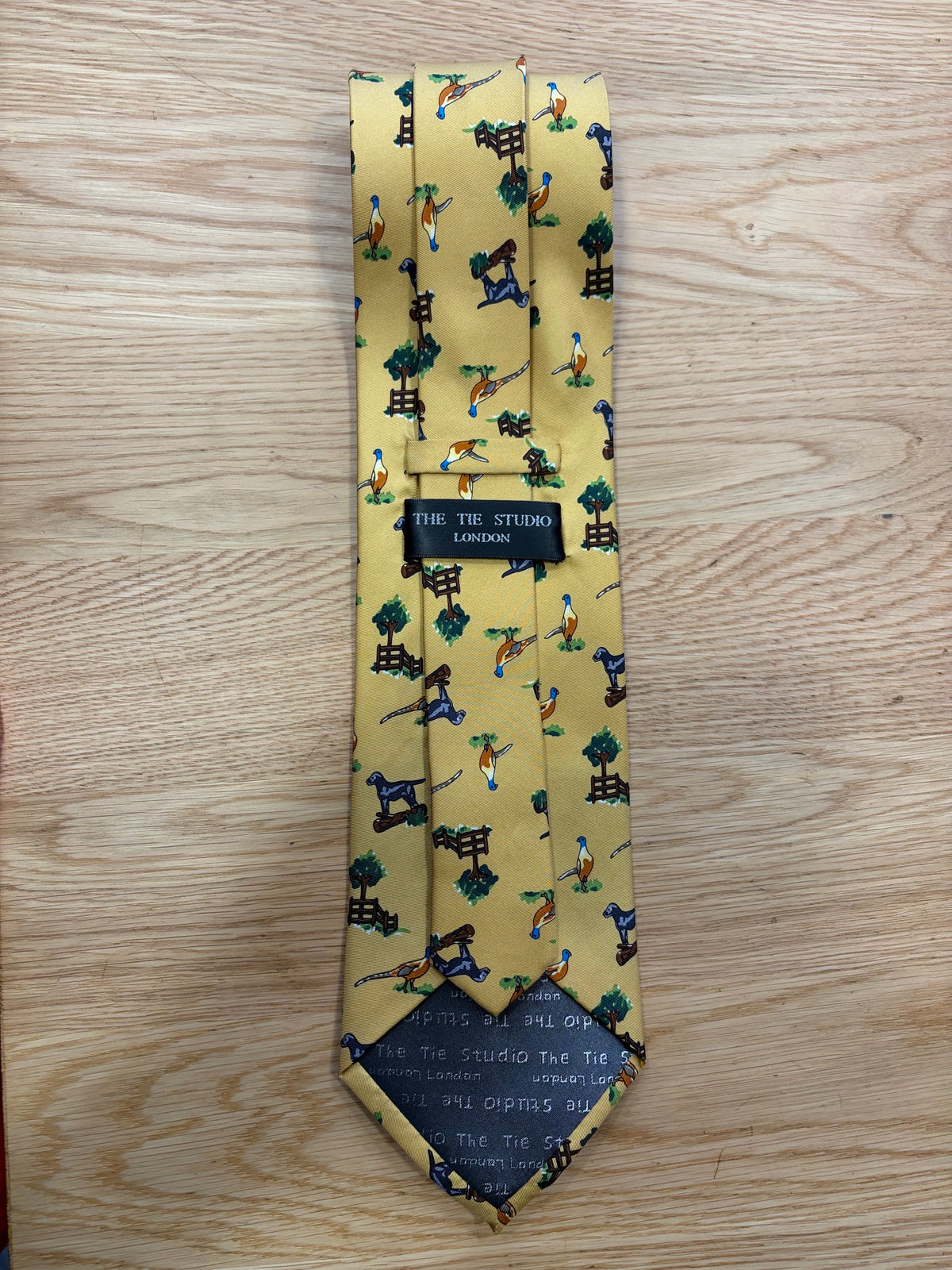 Cravatta inglese senape in seta con fagiano e cane- English mustard pheasant and dog silk tie