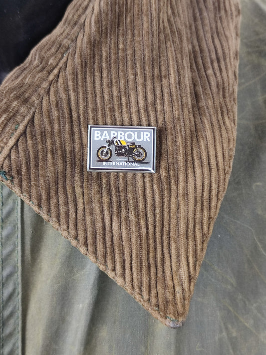 Spilla Barbour International con moto - Pin with motorcycle