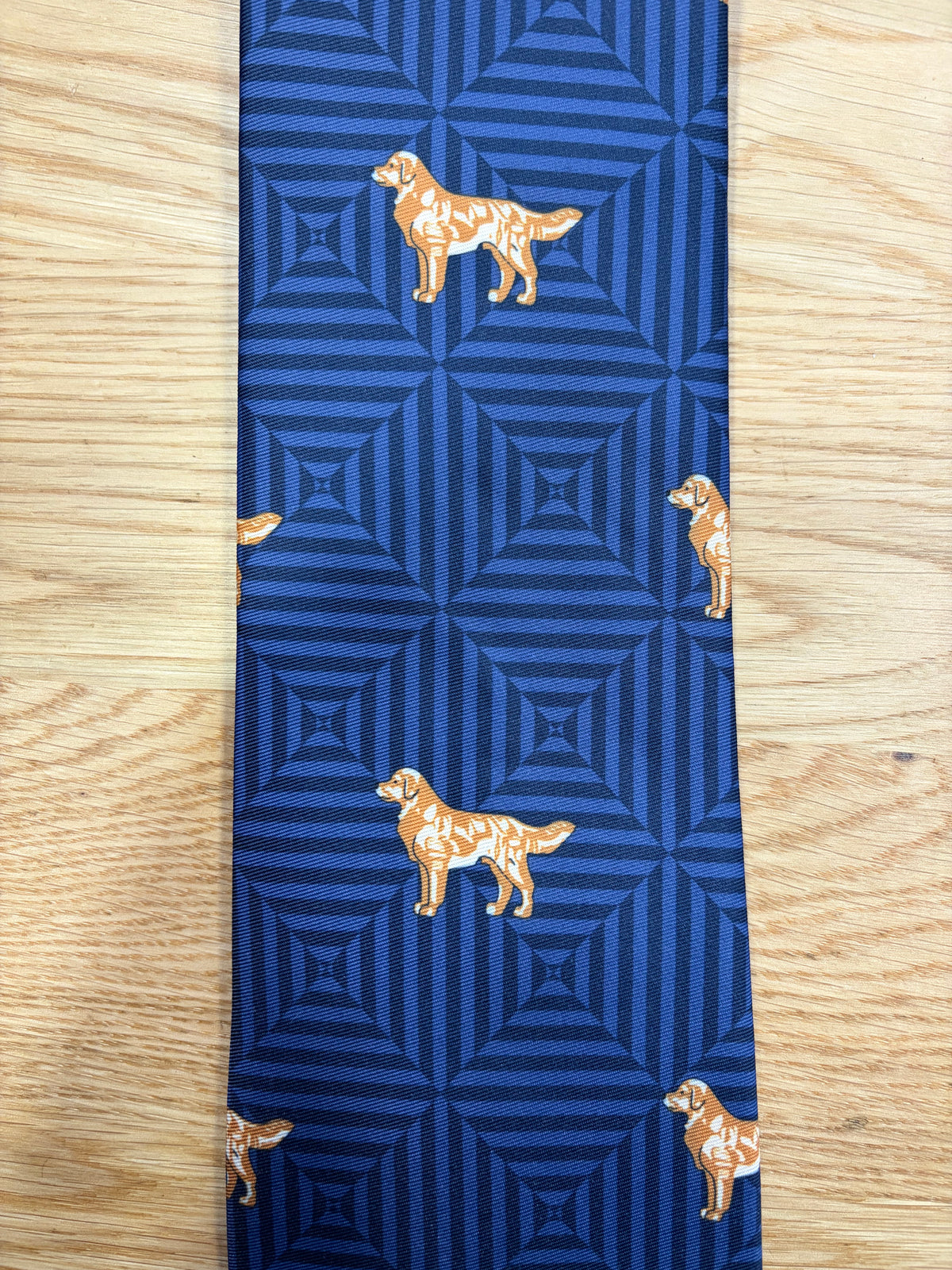 Cravatta inglese blu con Labrador- English Navy Labrador tie