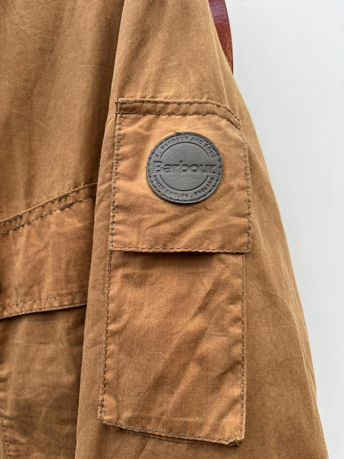 Patch Barbour in pelle - Barbour leather brown patch