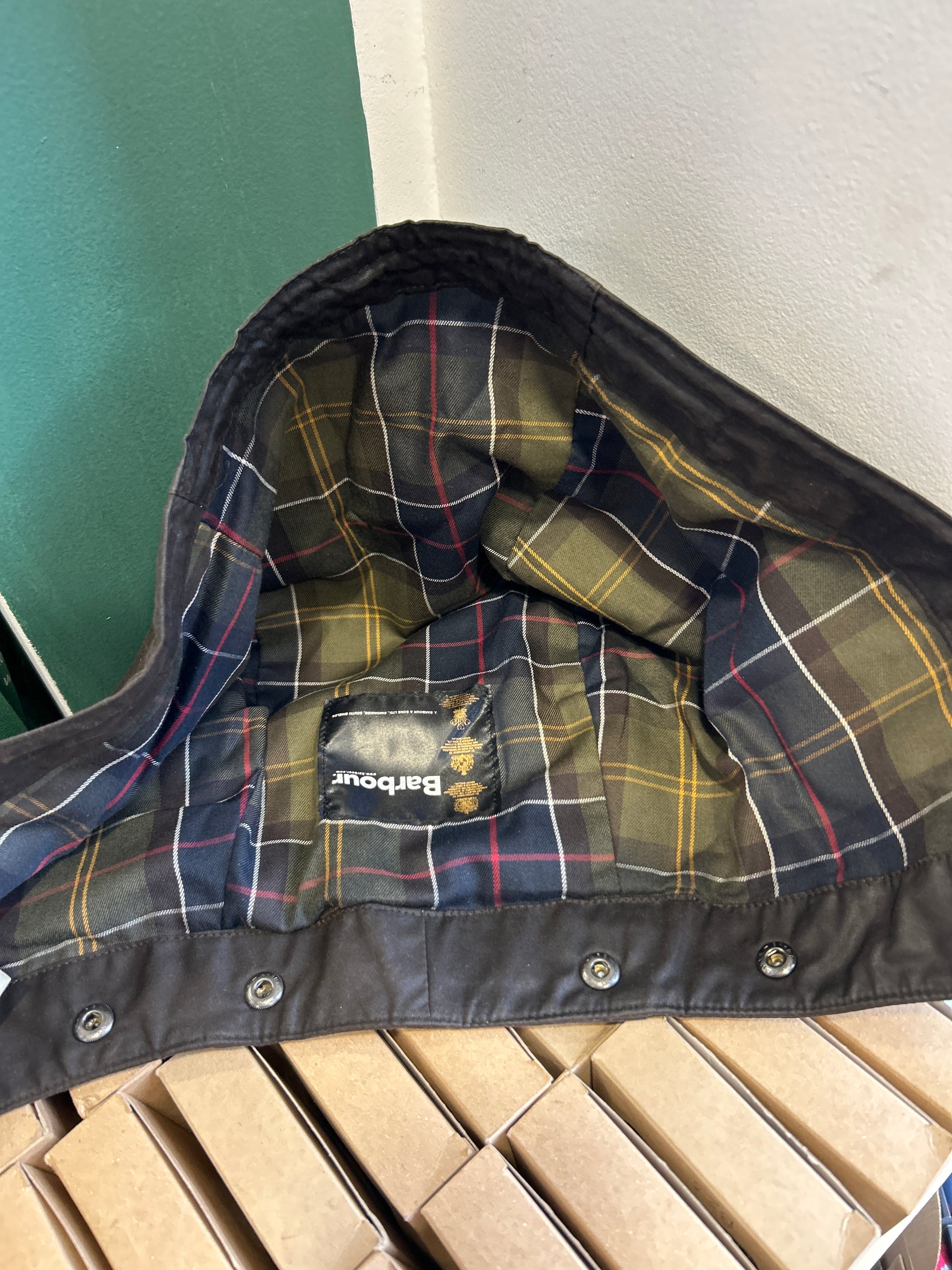 Cappuccio Barbour oliva DURACOTTON Taglia Unica -Oliva  Duracotton hood A137 - Shop In London