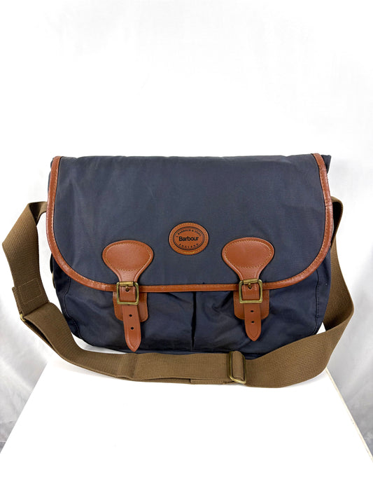 Borsa Barbour vintage a tracolla blu con inserti in pelle - Shop In London
