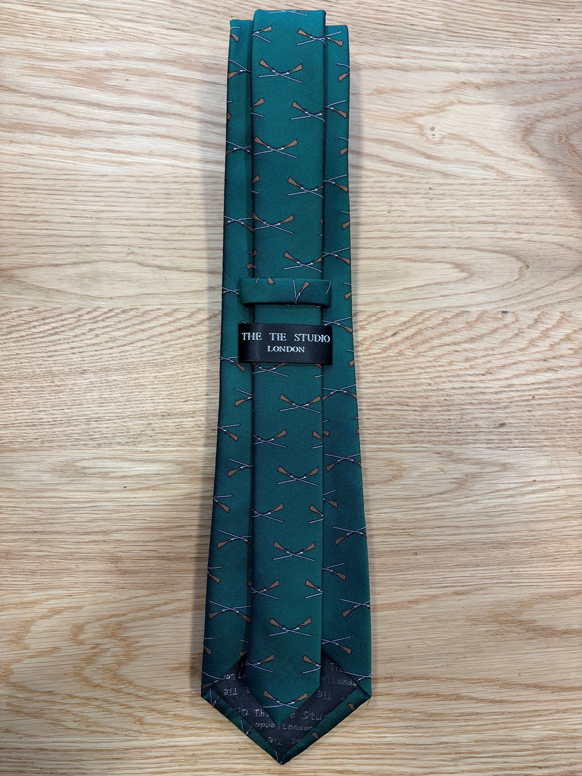 Cravatta inglese verde con fucili- English Green rifle Tie
