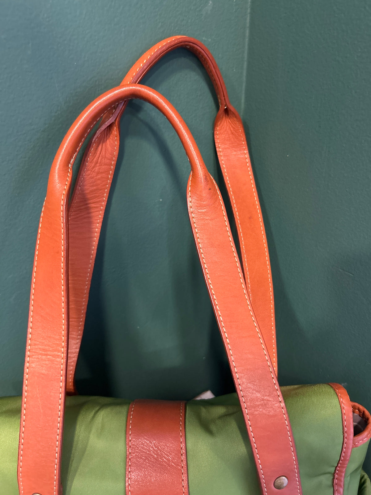 Borsa Barbour verde con inserti in pelle