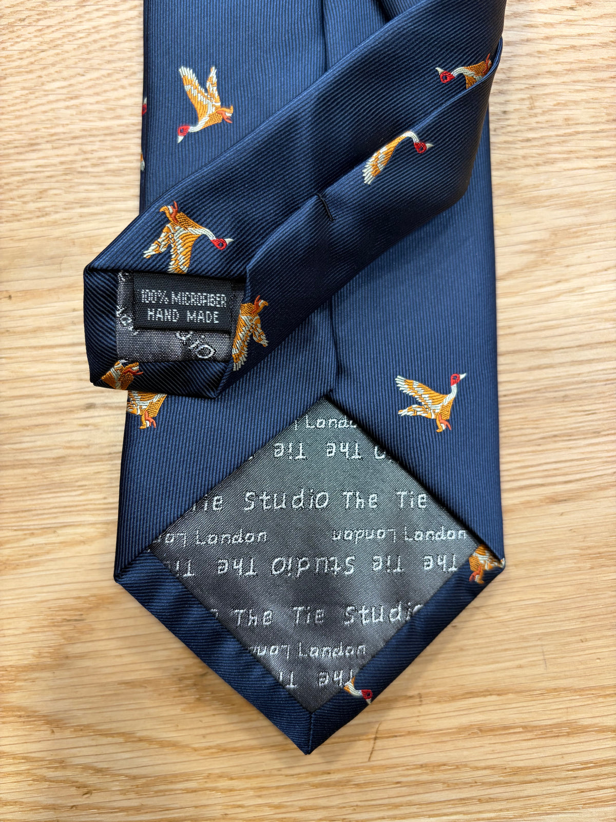 Cravatta inglese blu con germano reale che vola - English Navy mallard Tie