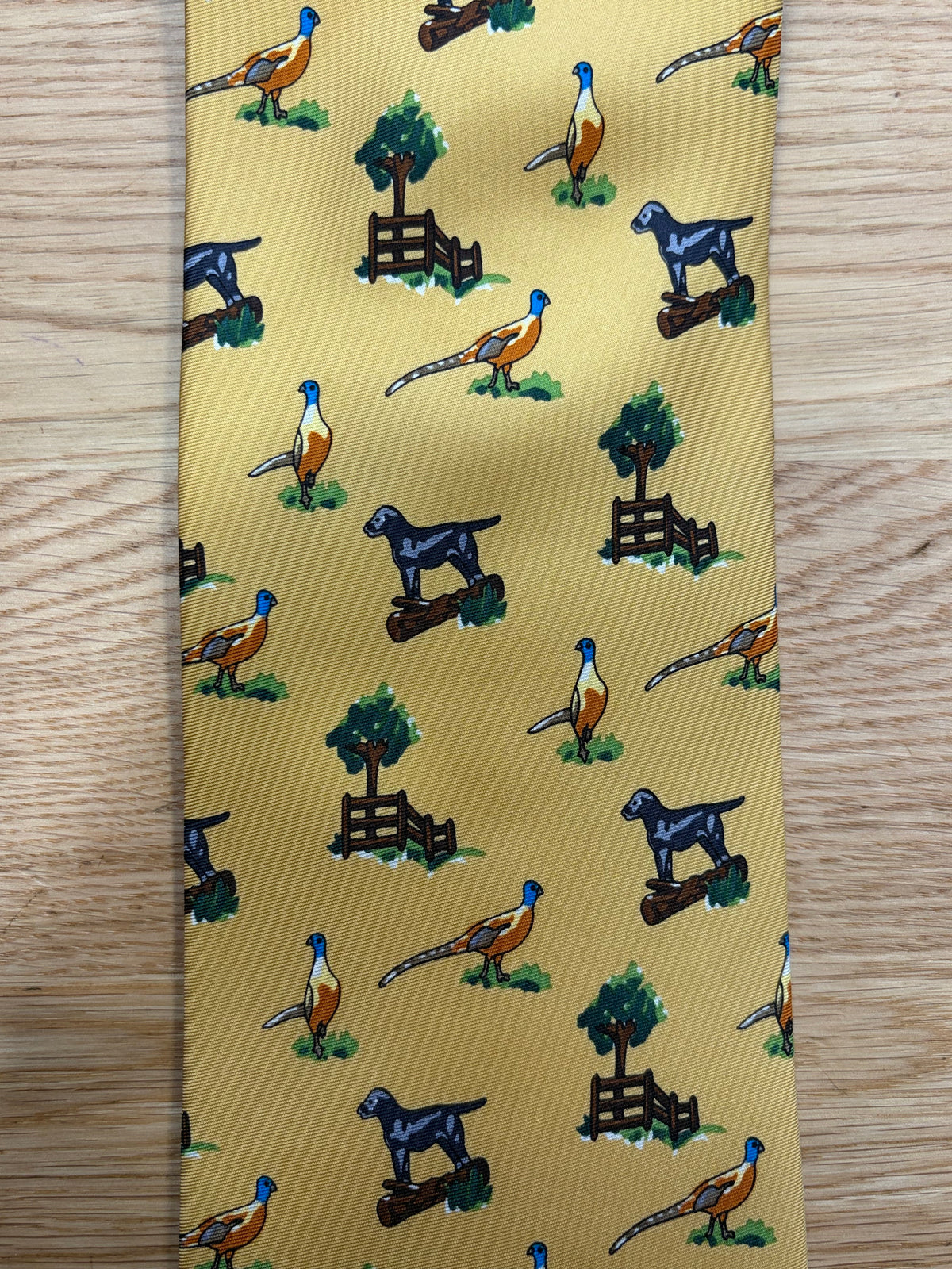 Cravatta inglese senape in seta con fagiano e cane- English mustard pheasant and dog silk tie