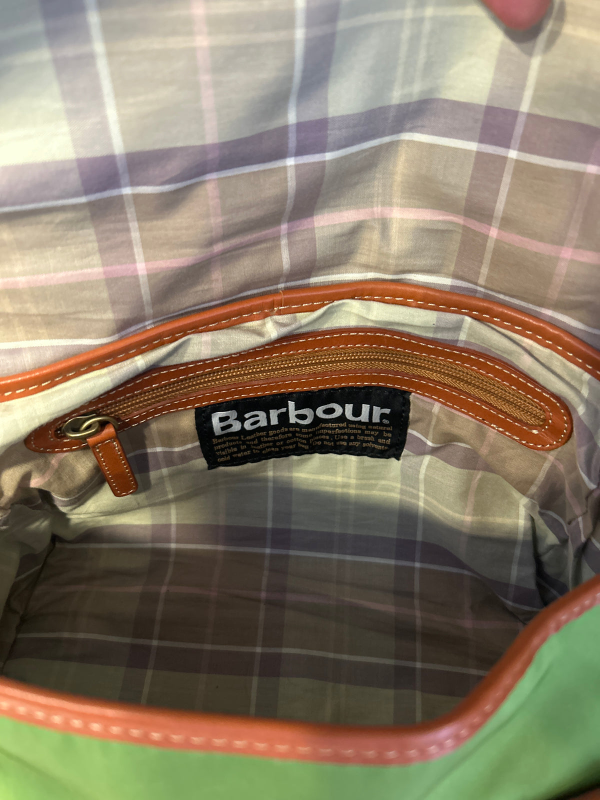 Borsa Barbour verde con inserti in pelle