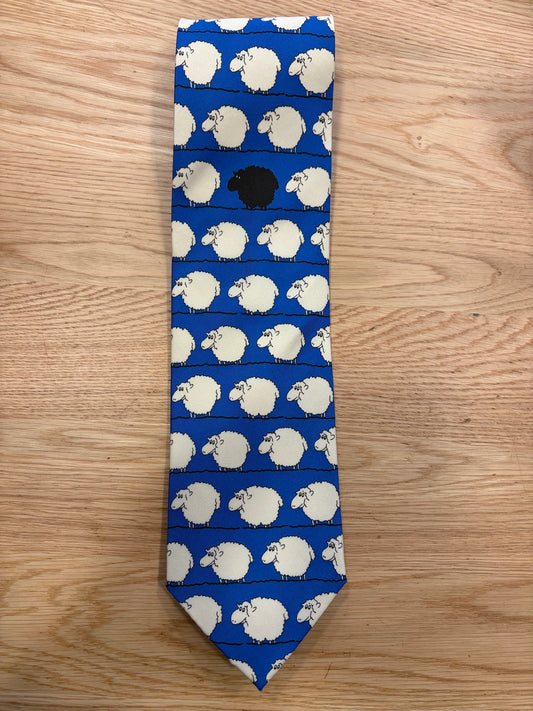 Cravatta inglese blu indigo con pecore Black Sheep - English Black Sheep Tie
