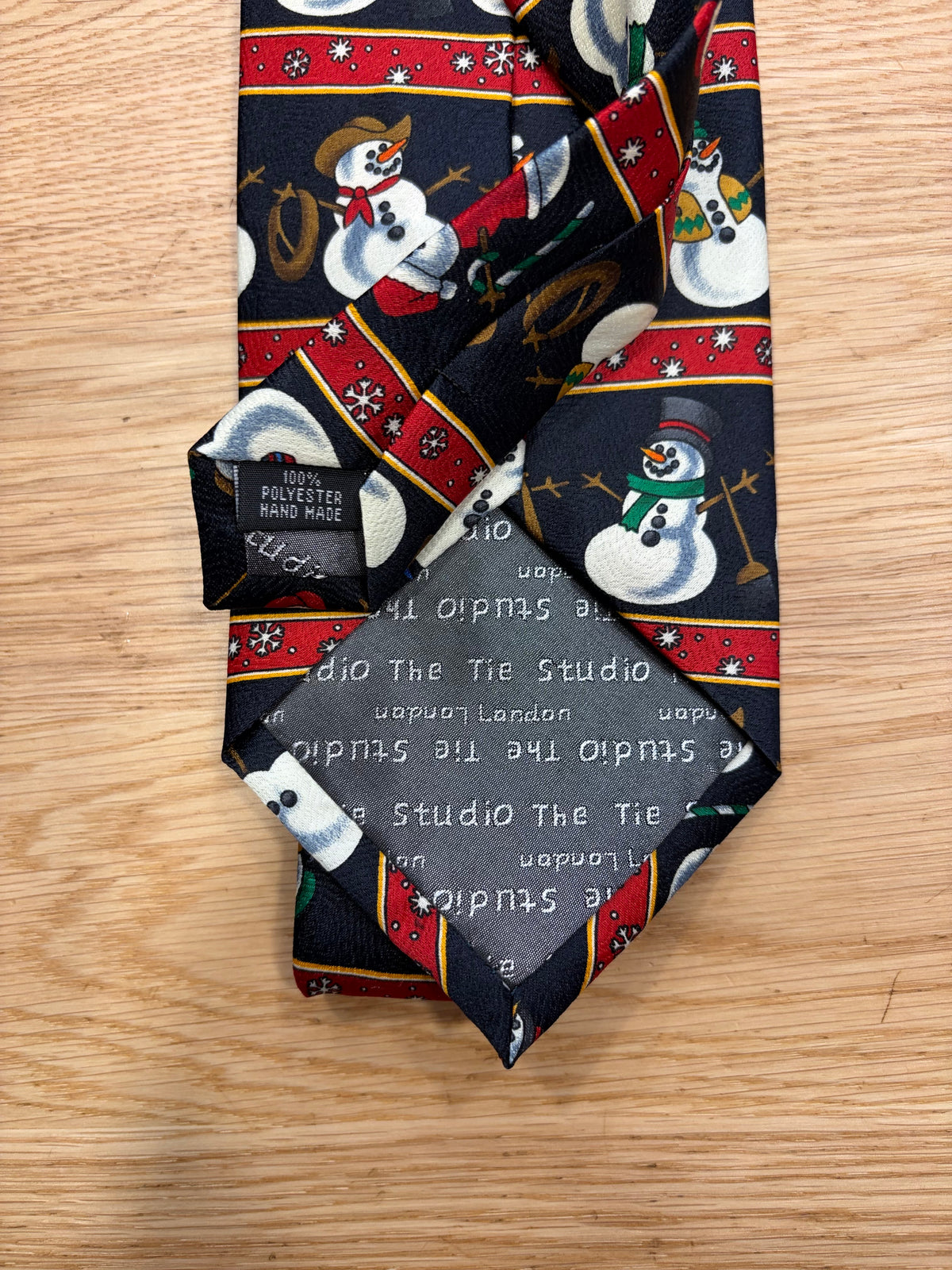 Cravatta inglese nera con pupazzo di neve- Black snowman Christmas tie