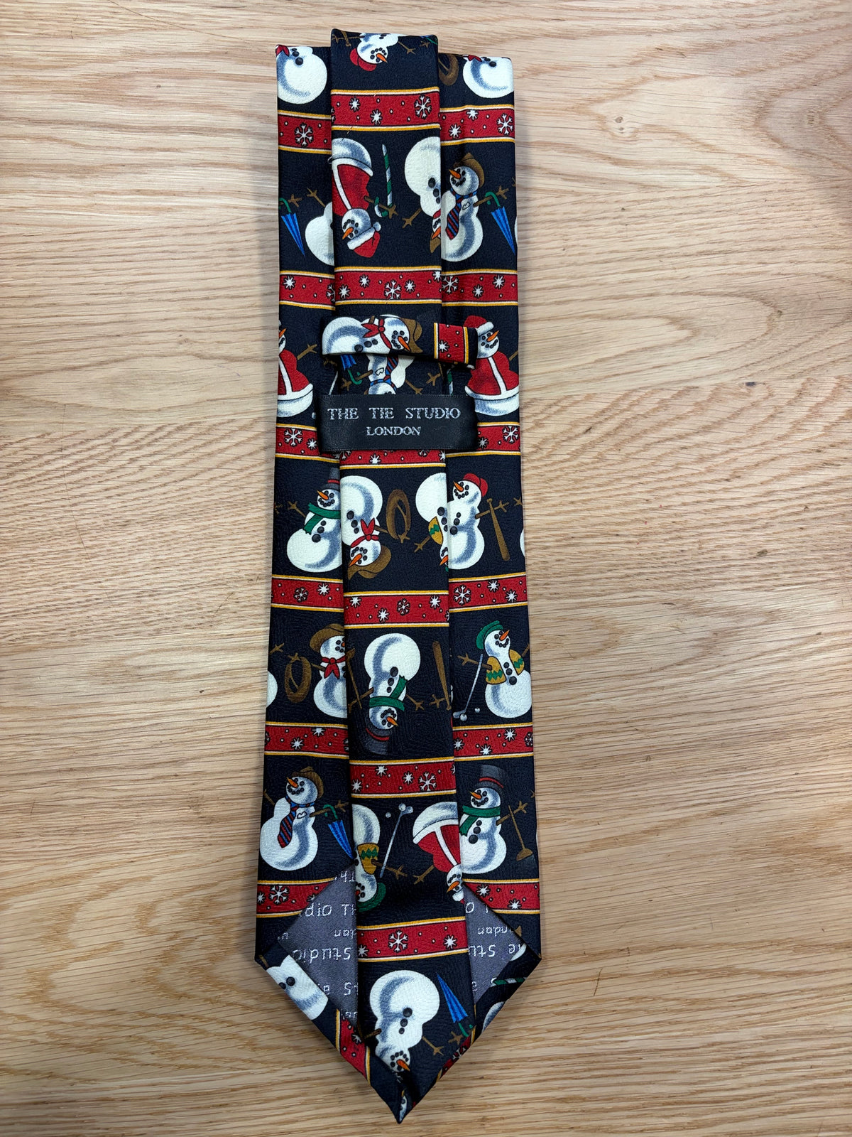 Cravatta inglese nera con pupazzo di neve- Black snowman Christmas tie