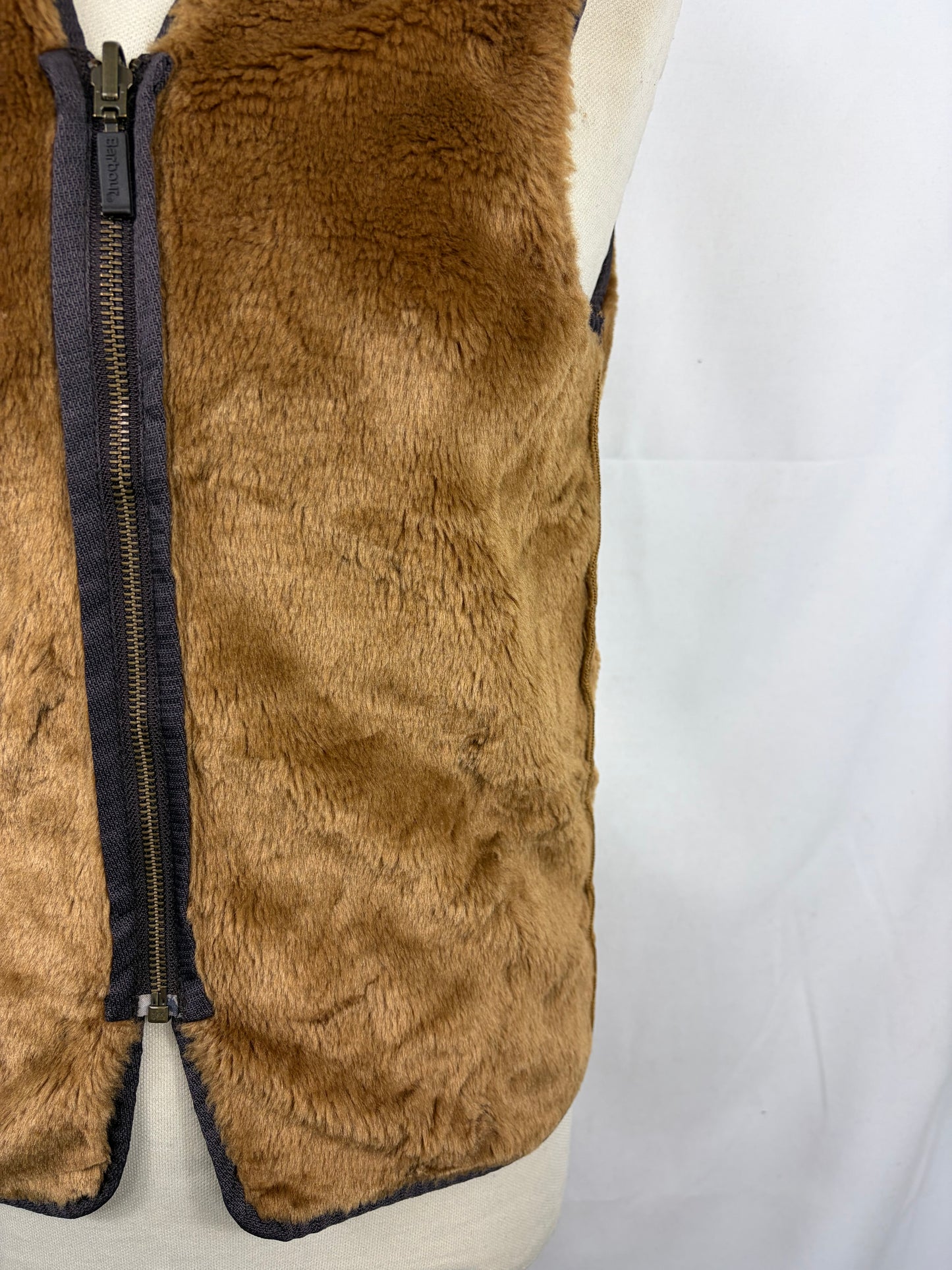 Imbottitura Originale Barbour BAMBINO a pelliccia taglia M con zip - Shop In London