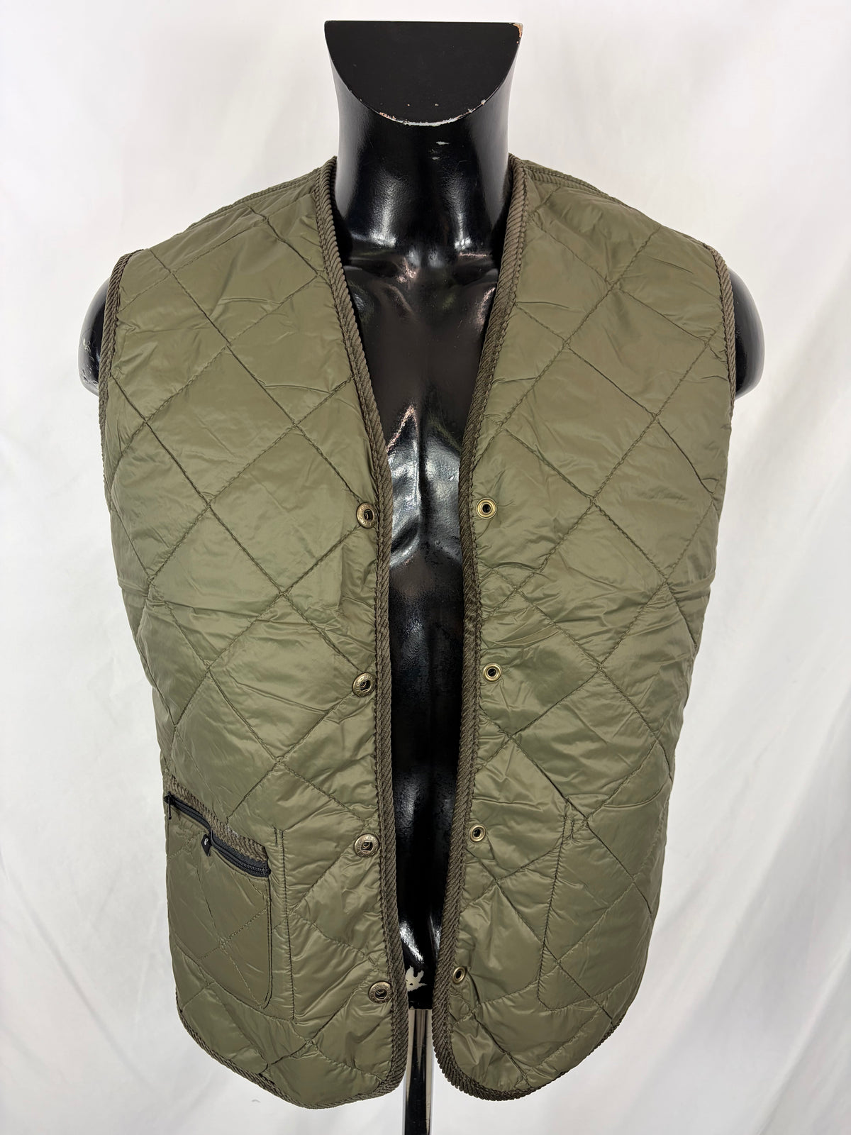 Gilet nuovo trapuntato verde by Shop in London con bordino in velluto