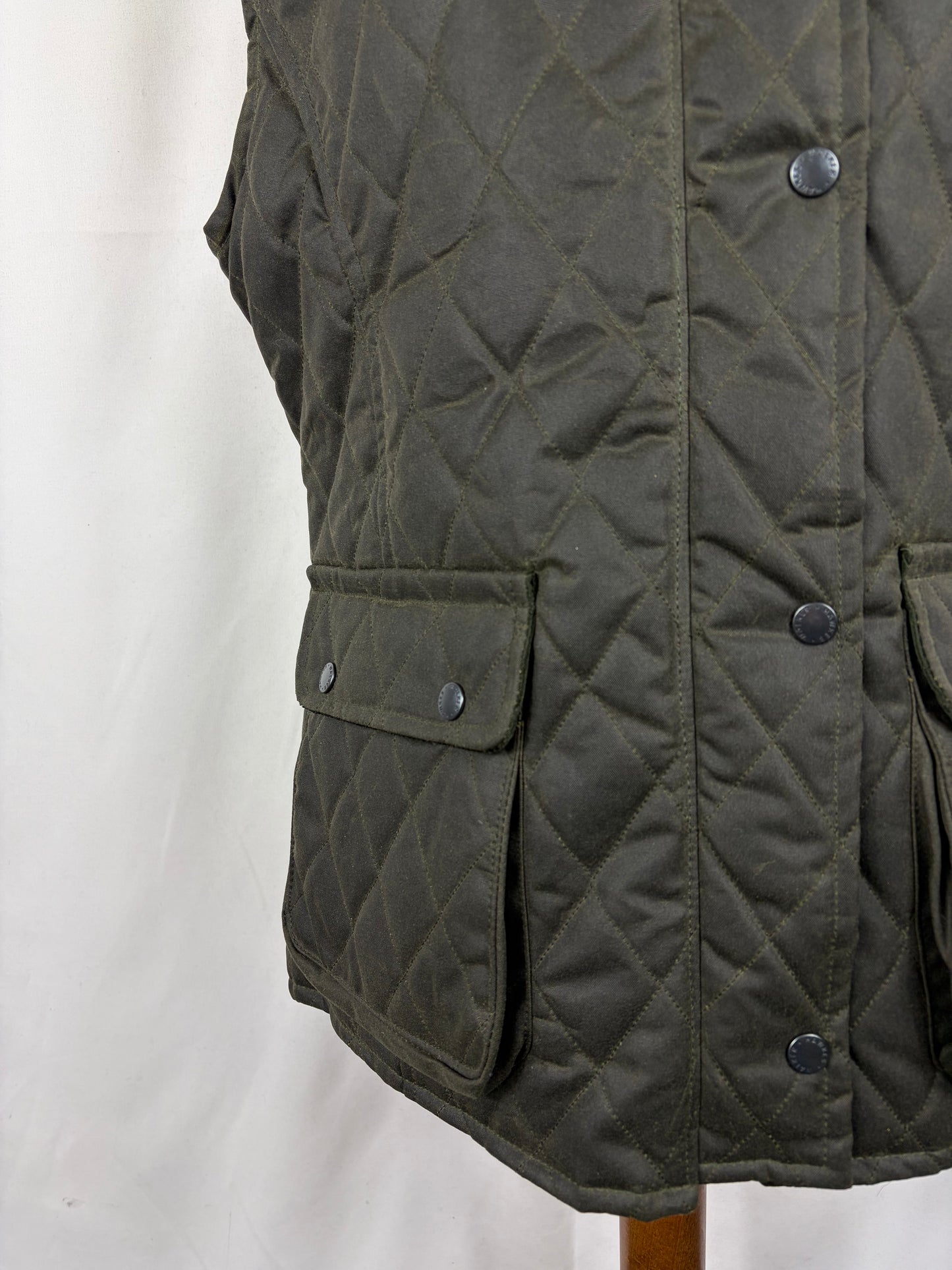 Gilet nuovo da donna cerato inglese colore verde - Lady Wax Olive Quilted Gilet - Shop In London