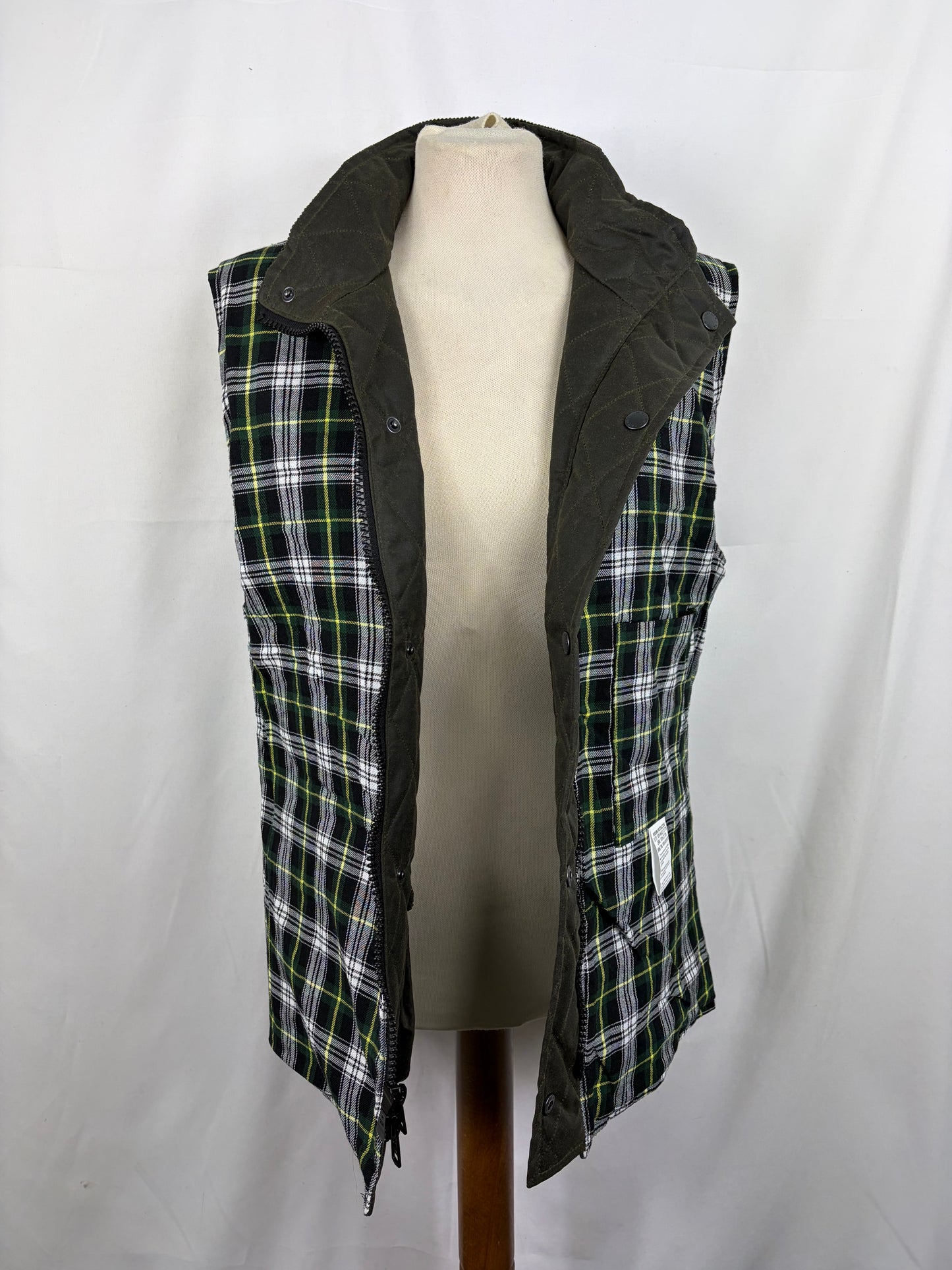 Gilet nuovo da donna cerato inglese colore verde - Lady Wax Olive Quilted Gilet - Shop In London