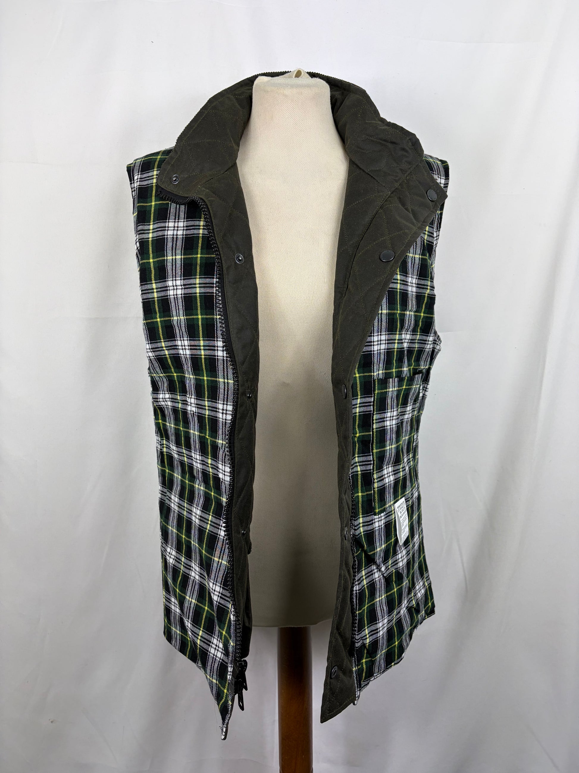 Gilet nuovo da donna cerato inglese colore verde - Lady Wax Olive Quilted Gilet - Shop In London