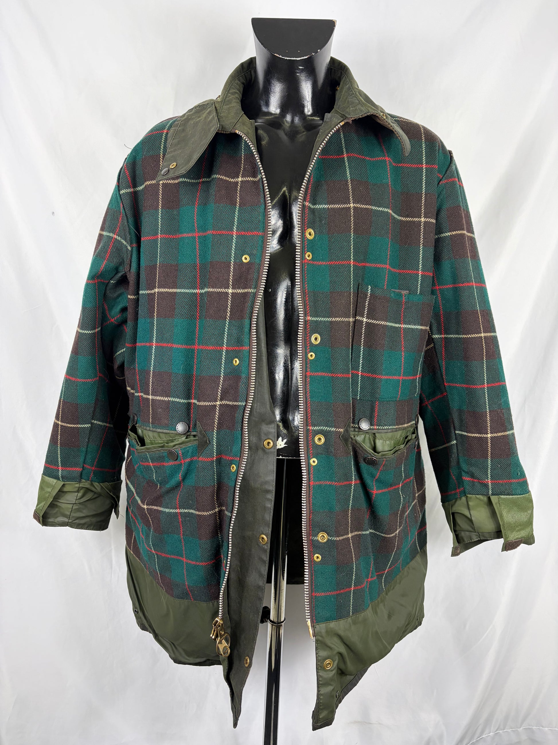 RARO Barbour Vintage Northumbria C44/112cm-Green Waxed Northumbria Jacket  Size Xlarge - Shop In London