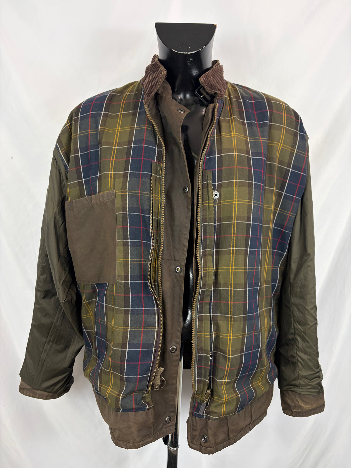 Giacca Barbour International oliva C44 XL- Man Barbour International Duracotton Olive size c44