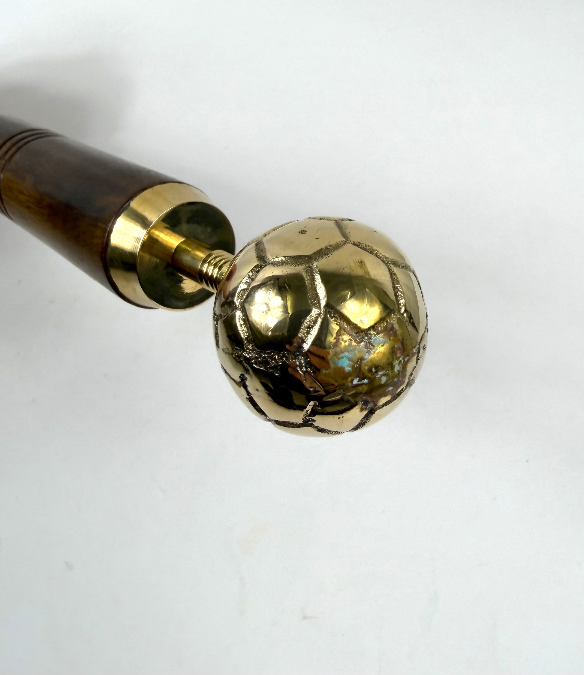 Calzascarpe in legno impugnatura con palla da calcio - Shop In London