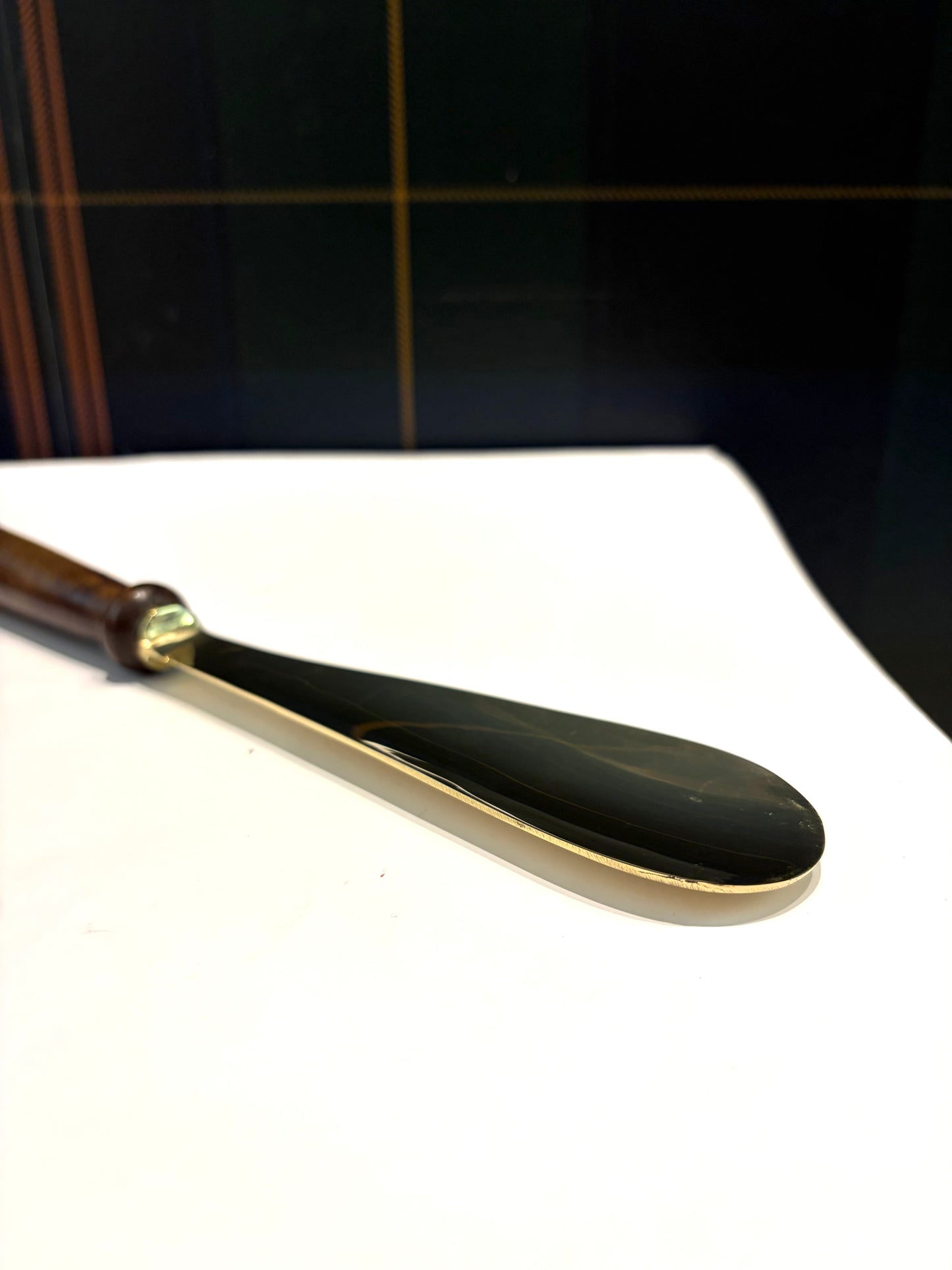 Calzascarpe in legno impugnatura con profilo di aquila - Shop In London