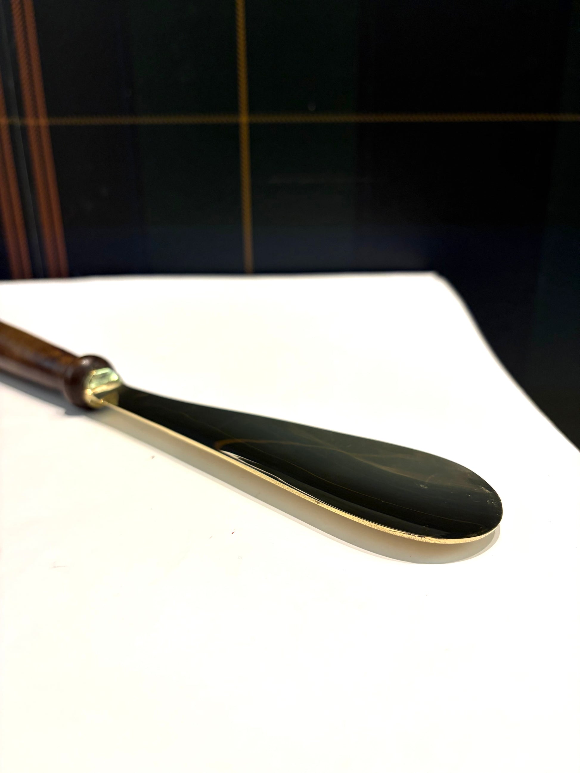 Calzascarpe in legno impugnatura con profilo di aquila - Shop In London