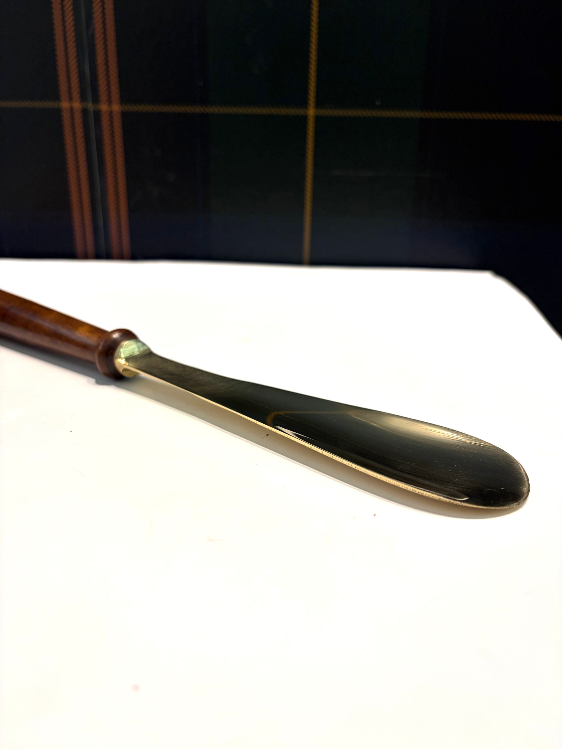 Calzascarpe in legno impugnatura con profilo di cavallo - Shop In London