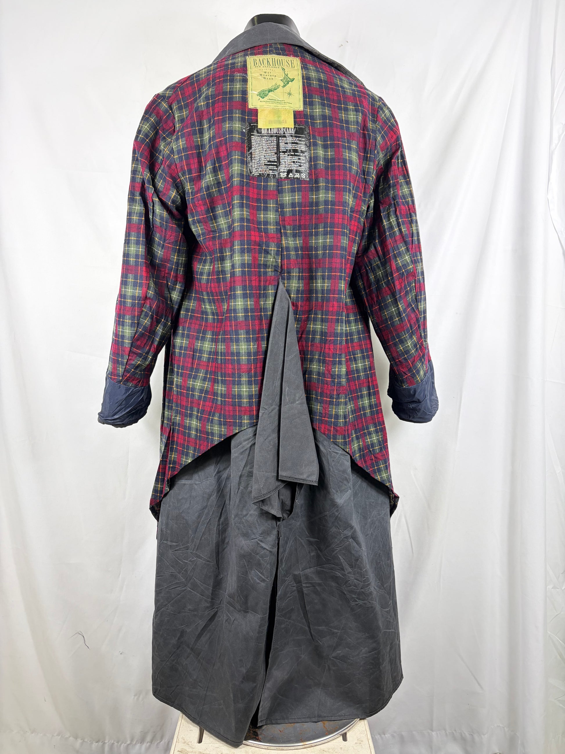 RARO Barbour Backhouse lungo nero C42/107 cm Large Man Black Long Wax Riding Coat Large - Shop In London