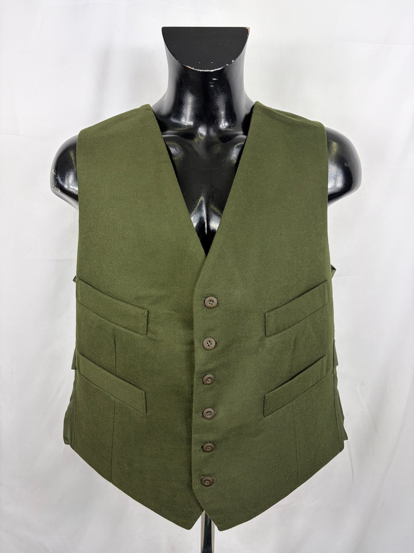 Gilet nuovo da uomo in fustagno verde scuro con bottoni - Man's Moleskin Waistcoat Dark Sage - Shop In London