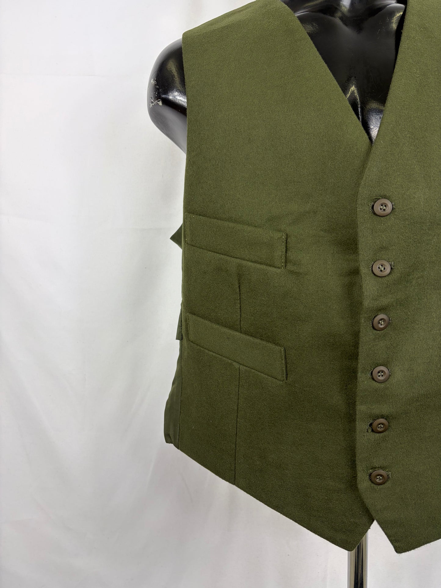 Gilet nuovo da uomo in fustagno verde scuro con bottoni - Man's Moleskin Waistcoat Dark Sage - Shop In London