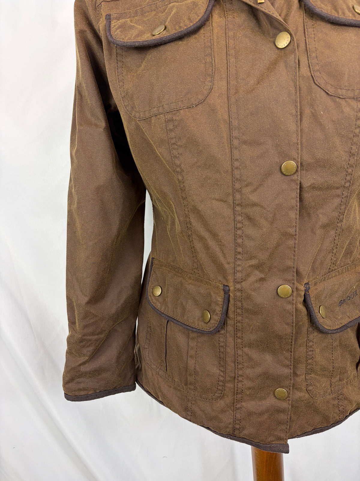 Giacca Barbour corta donna Utility Beige UK8 Xsmall Beige short Lady Utility jacket Xsmall size Uk8