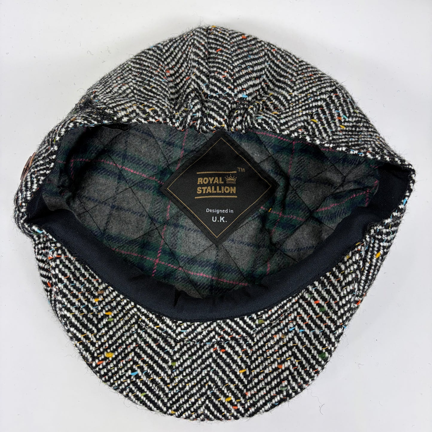 Coppola nuova inglese in lana a spina di pesce bianca e nera a otto spicchi stile Peaky Blinders