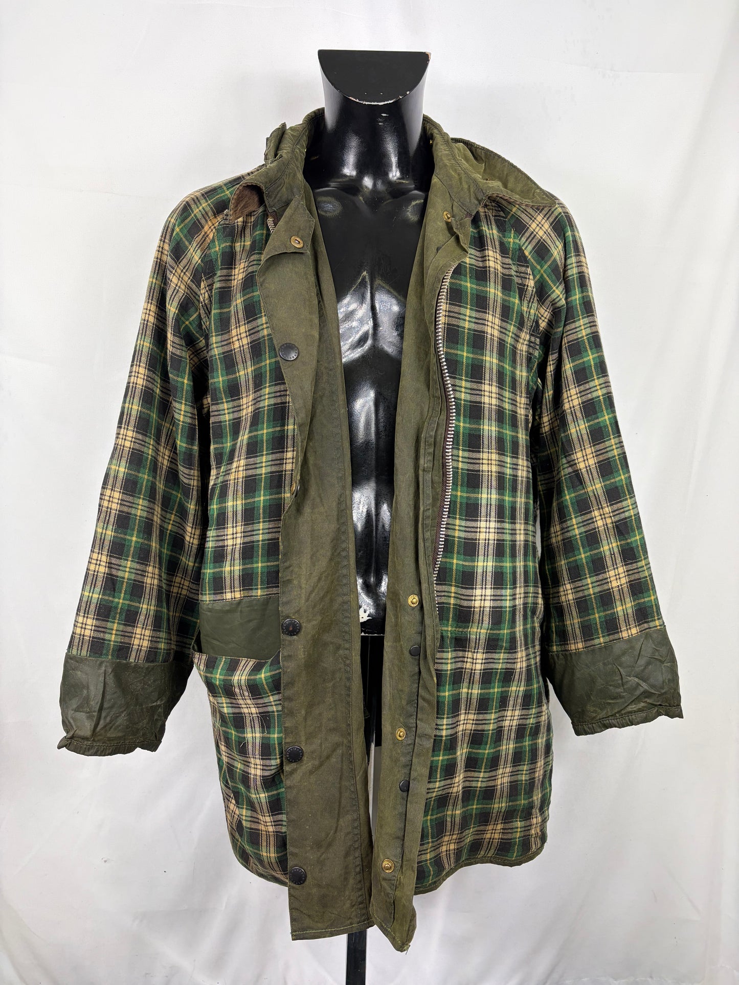 Barbour Gamefair Verde cerato C44/112 cm Man Vintage Green Wax Gamefair Jacket c44 L/XL - Shop In London