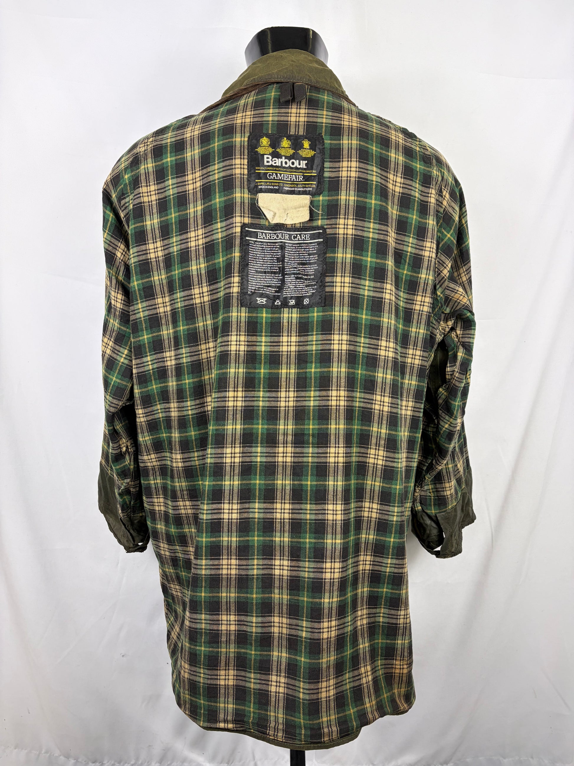 Barbour Gamefair Verde cerato C44/112 cm Man Vintage Green Wax Gamefair Jacket c44 L/XL - Shop In London