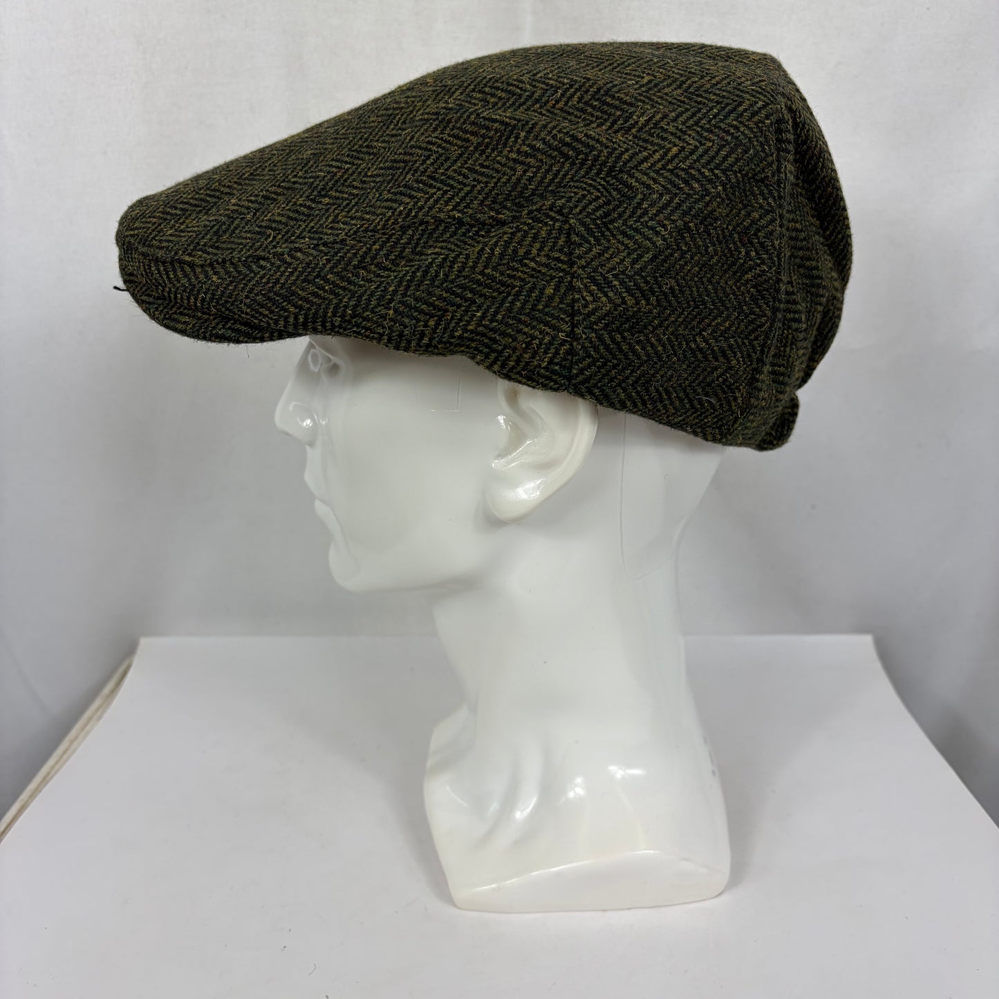 Coppola nuova inglese liscia in lana verde a spina di pesce  S/M