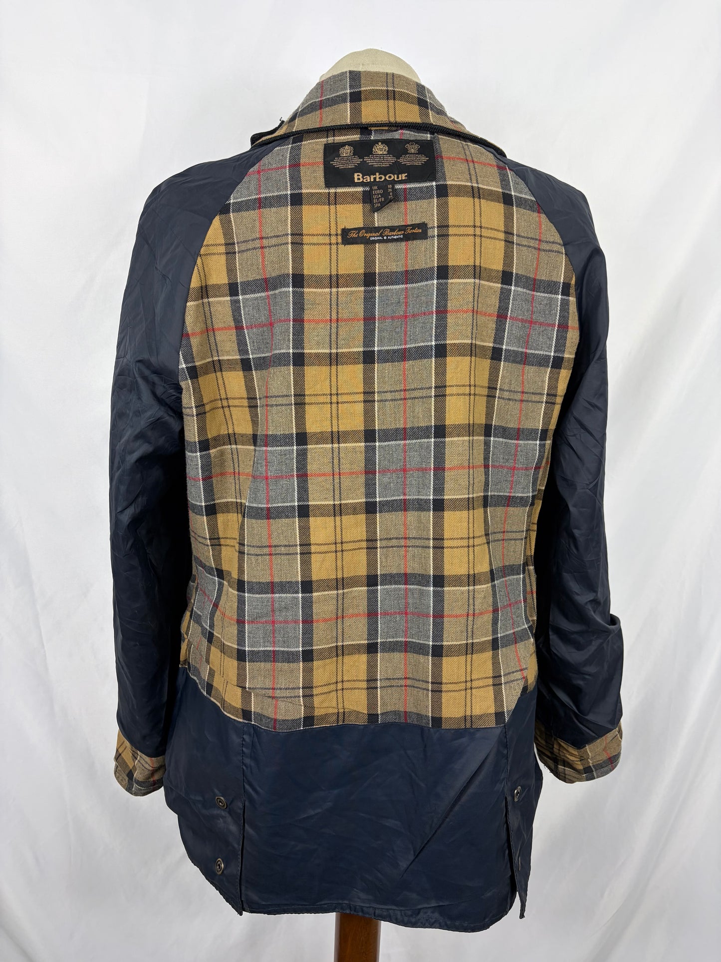 Giacca Barbour Beadnell blu UK10 small -Navy Beadnell lady wax jacket UK10 tg. 40 - Shop In London