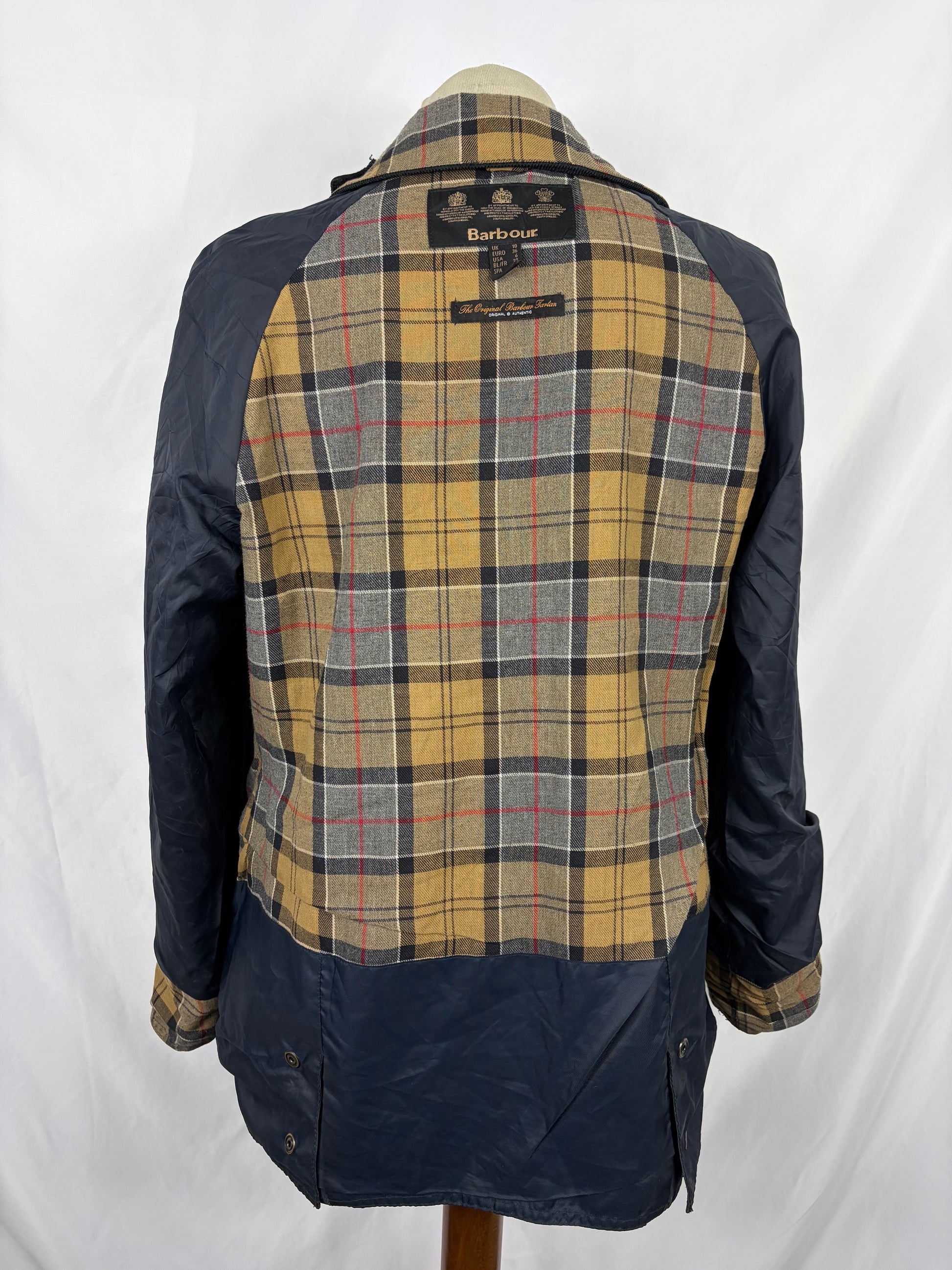 Giacca Barbour Beadnell blu UK10 small -Navy Beadnell lady wax jacket UK10 tg. 40 - Shop In London