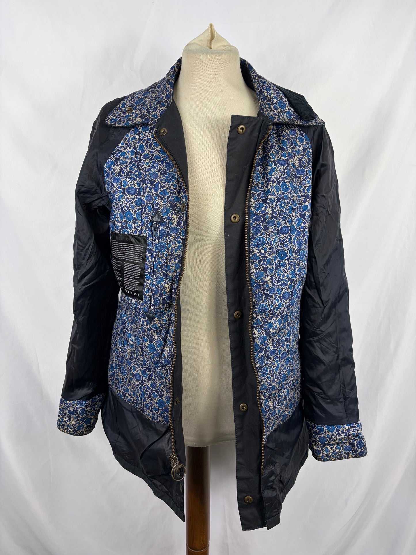 Giacca Barbour Liberty Beadnell blu UK8 Xsmall- Navy Liberty Beadnell Jacket UK8 tg. 38