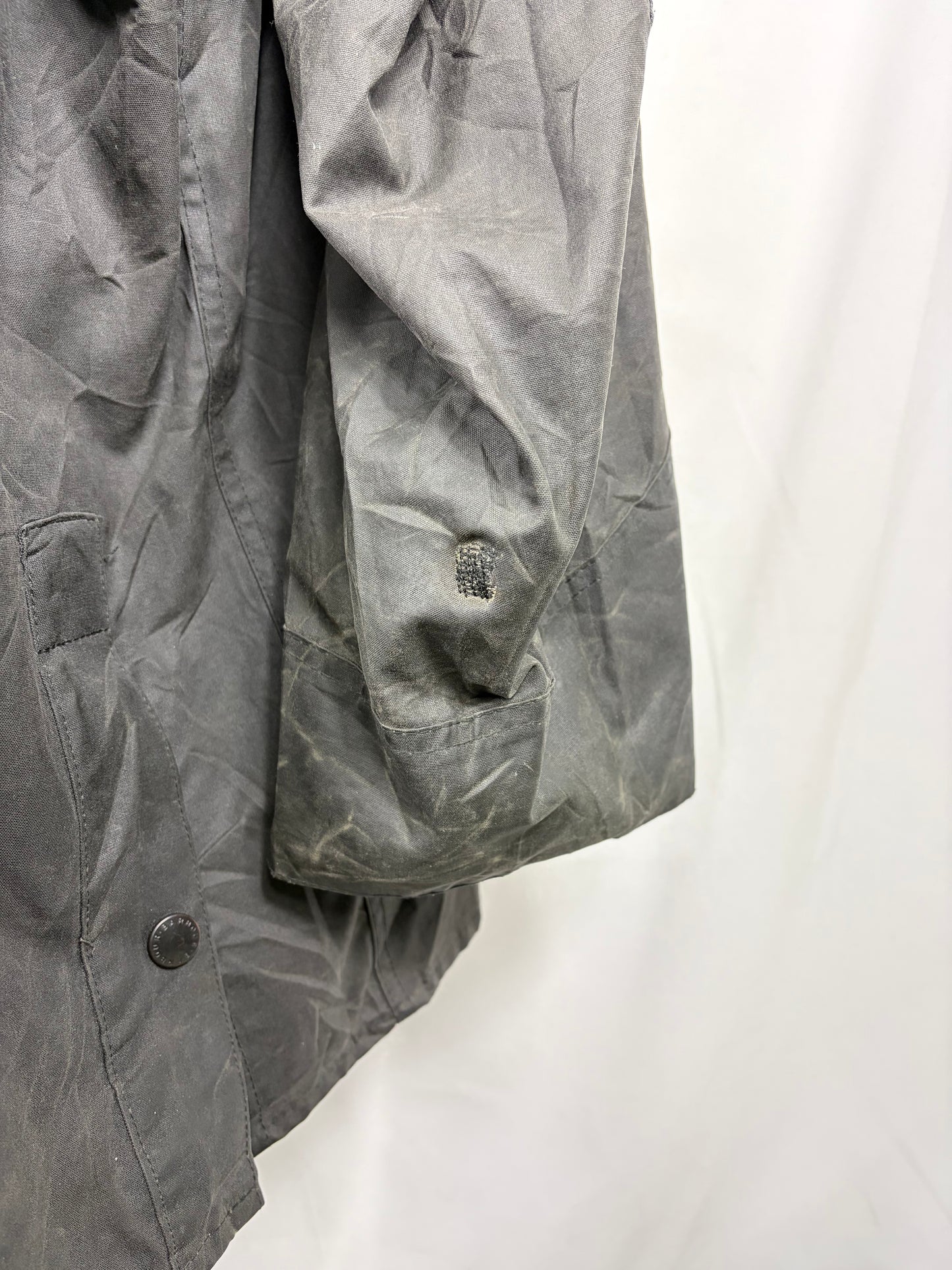 RARO Barbour Backhouse Nero C44/112cm Riding short Black Wax Jacket Size XLarge - Shop In London