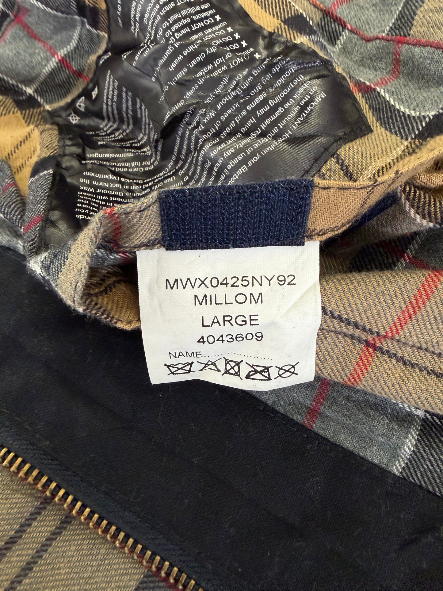 Giacca Barbour da uomo con cappuccio blu Large - Man Millom navy wax jacket size Large
