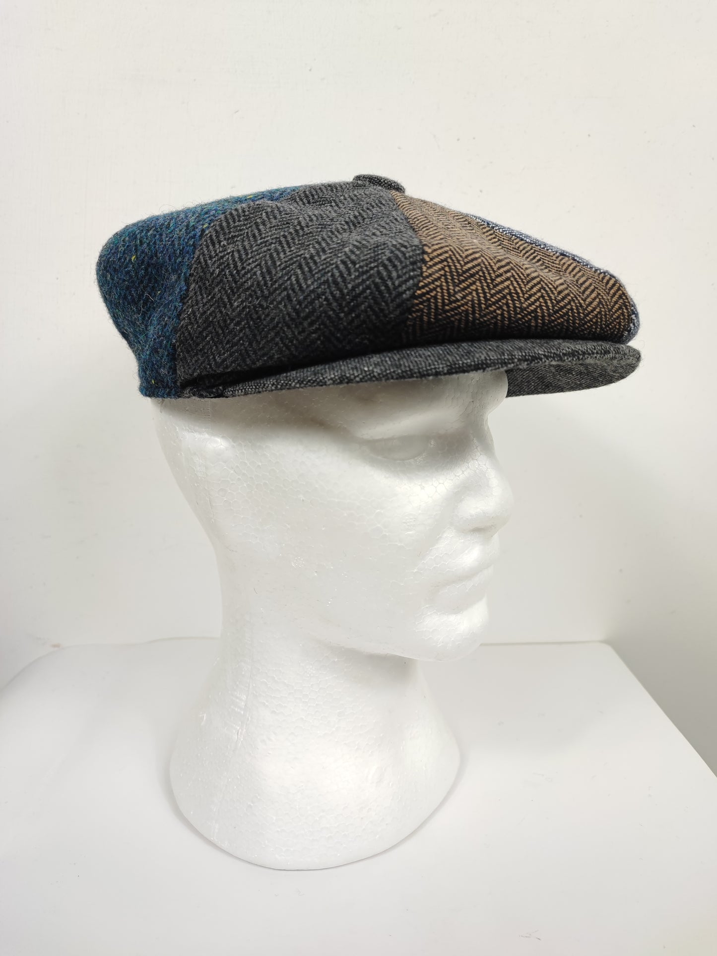 Coppola nuova in lana colorata a spina di pesce inglese a otto spicchi stile Peaky Blinders